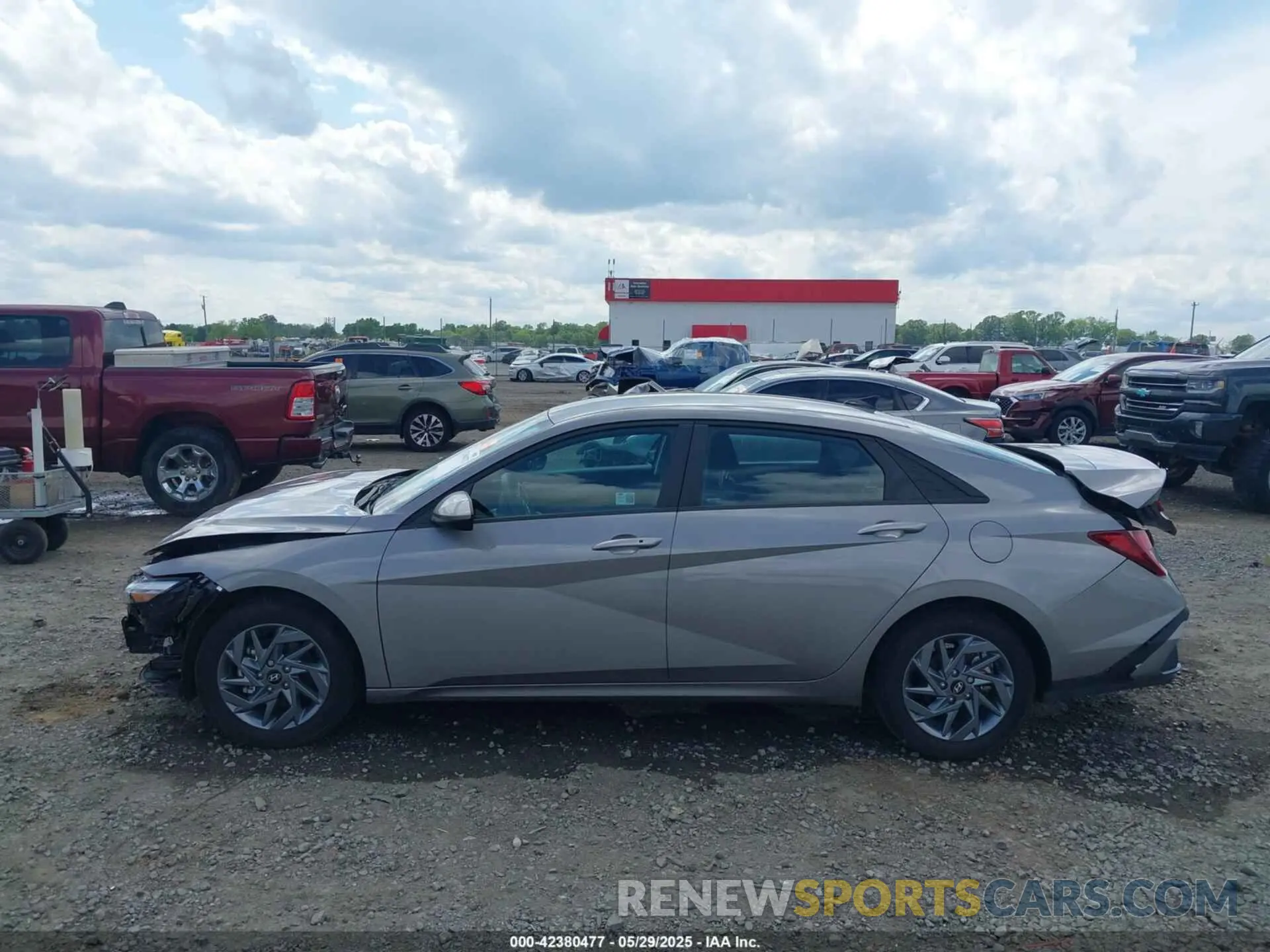 15 Photograph of a damaged car KMHLM4DG6RU705628 HYUNDAI ELANTRA 2024