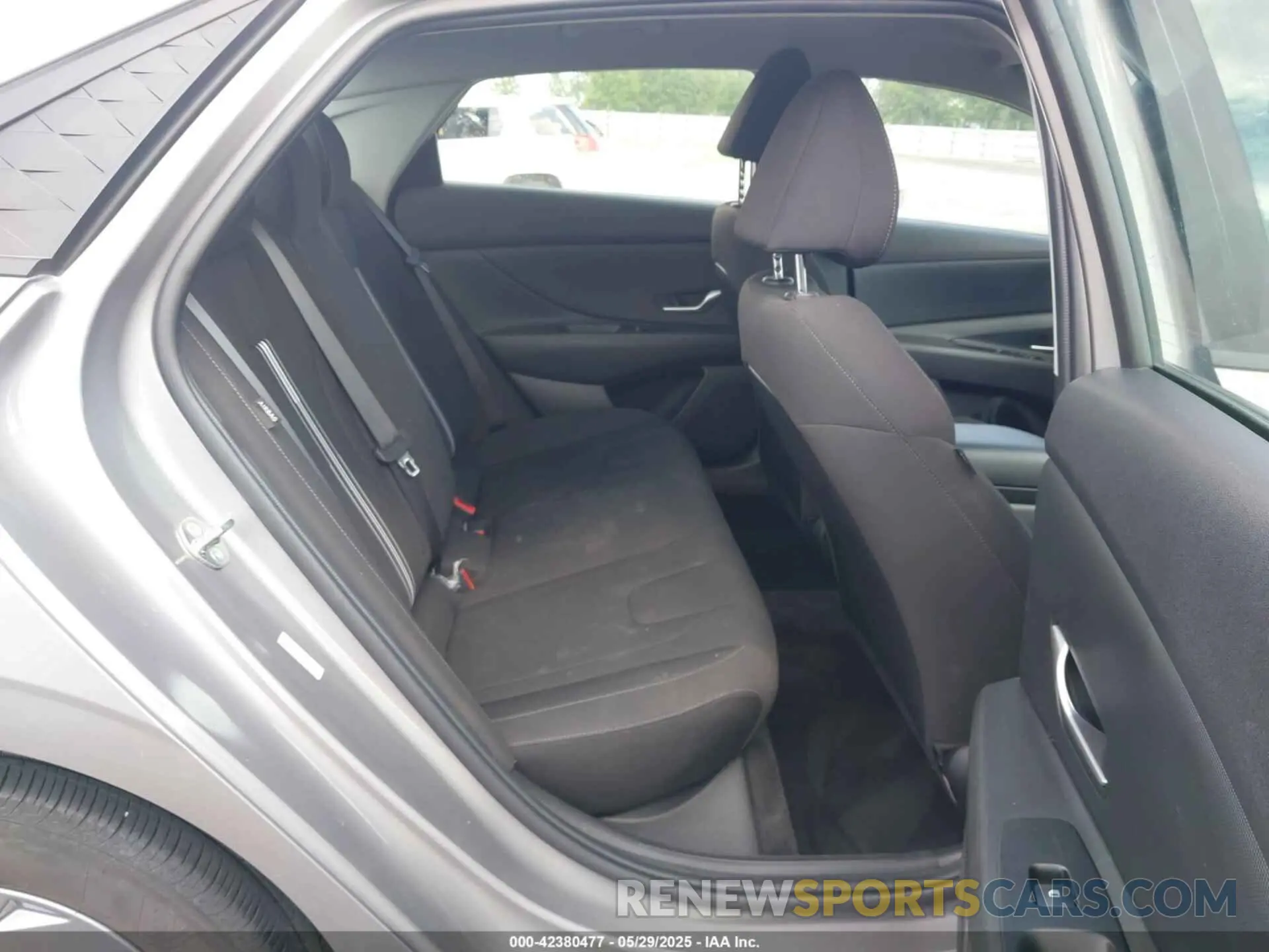 8 Photograph of a damaged car KMHLM4DG6RU705628 HYUNDAI ELANTRA 2024