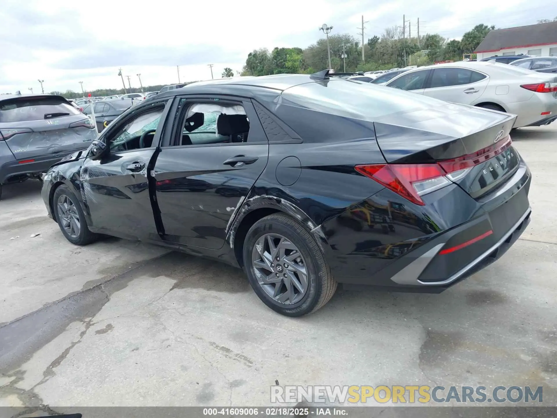 14 Photograph of a damaged car KMHLM4DG6RU747622 HYUNDAI ELANTRA 2024