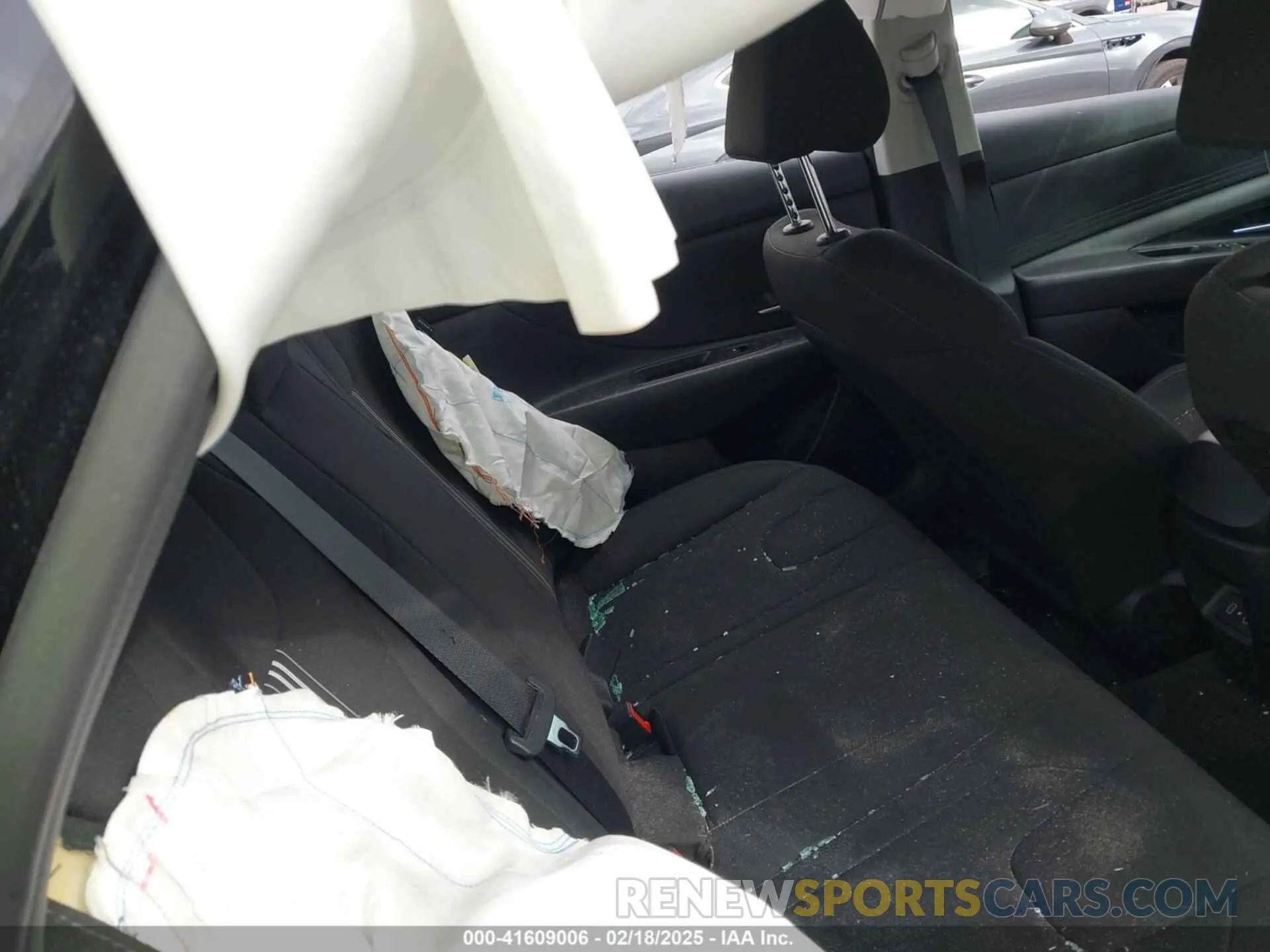 8 Photograph of a damaged car KMHLM4DG6RU747622 HYUNDAI ELANTRA 2024