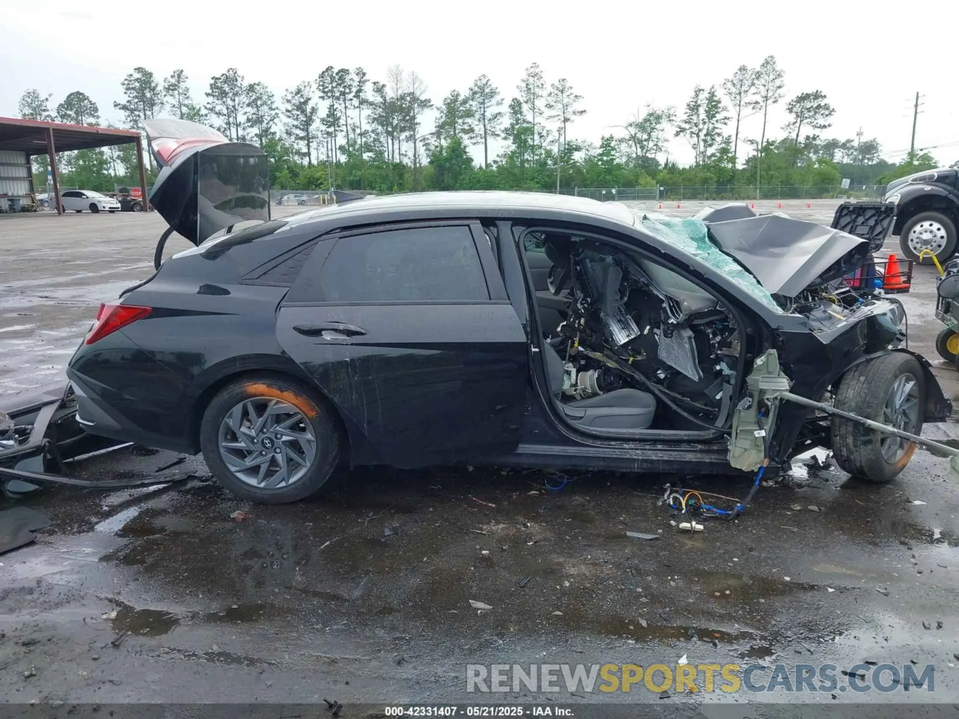13 Photograph of a damaged car KMHLM4DG6RU767031 HYUNDAI ELANTRA 2024