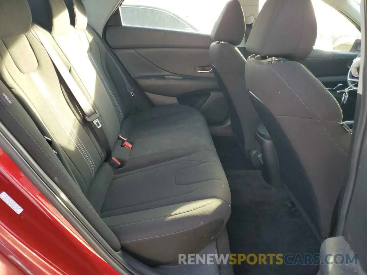 10 Photograph of a damaged car KMHLM4DG6RU812131 HYUNDAI ELANTRA 2024