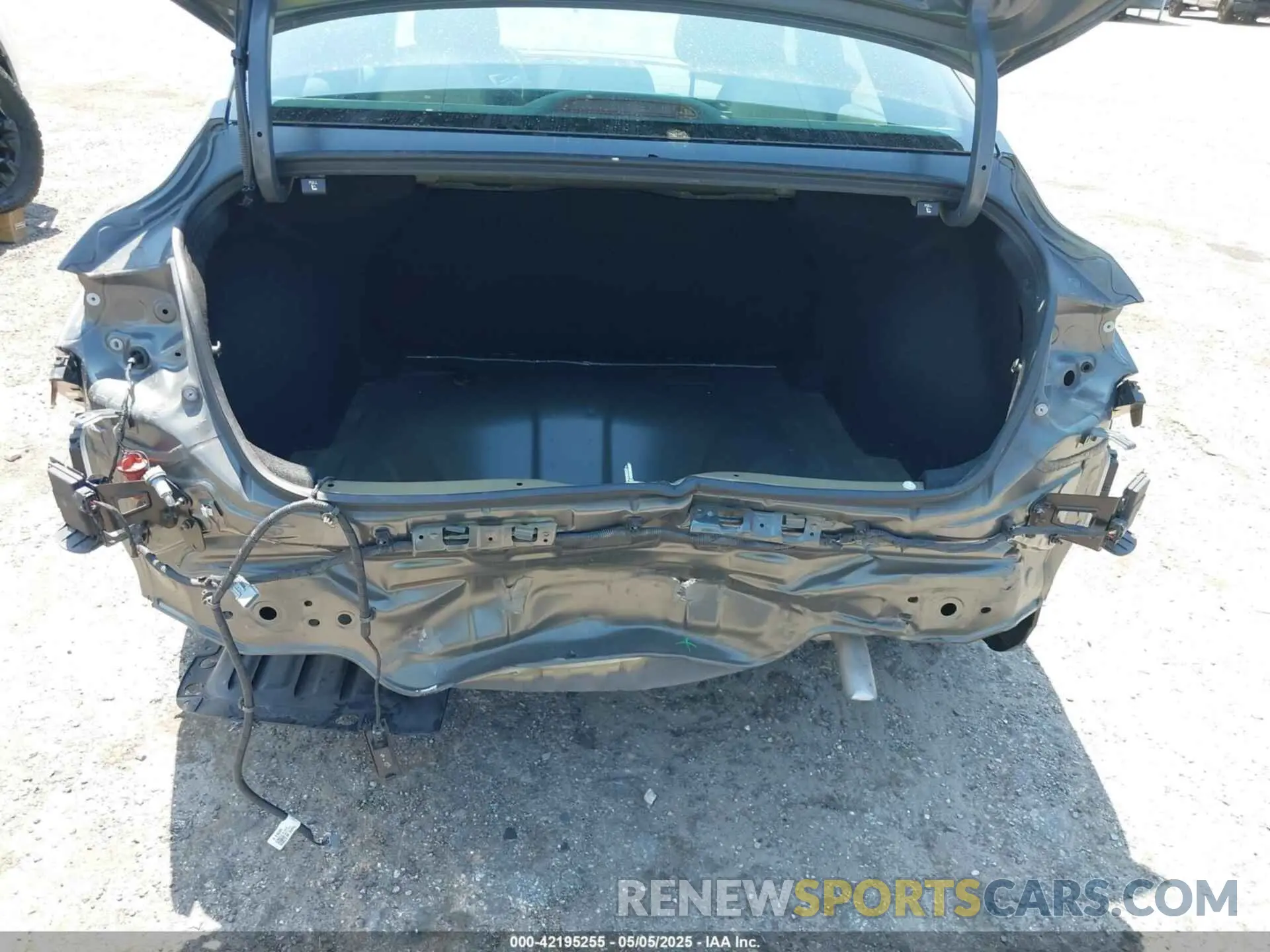 6 Photograph of a damaged car KMHLM4DG7RU660585 HYUNDAI ELANTRA 2024