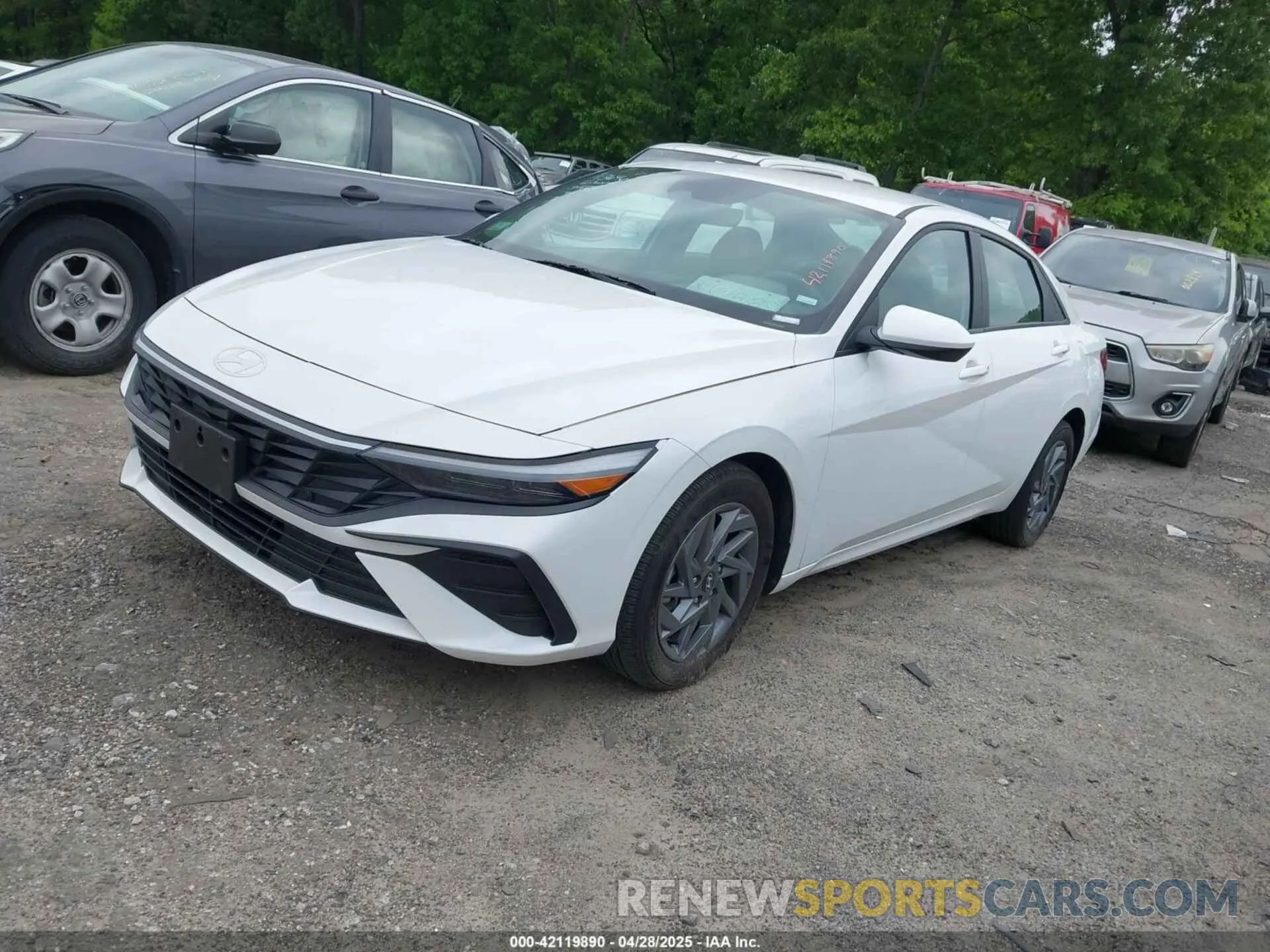 2 Photograph of a damaged car KMHLM4DG7RU666094 HYUNDAI ELANTRA 2024
