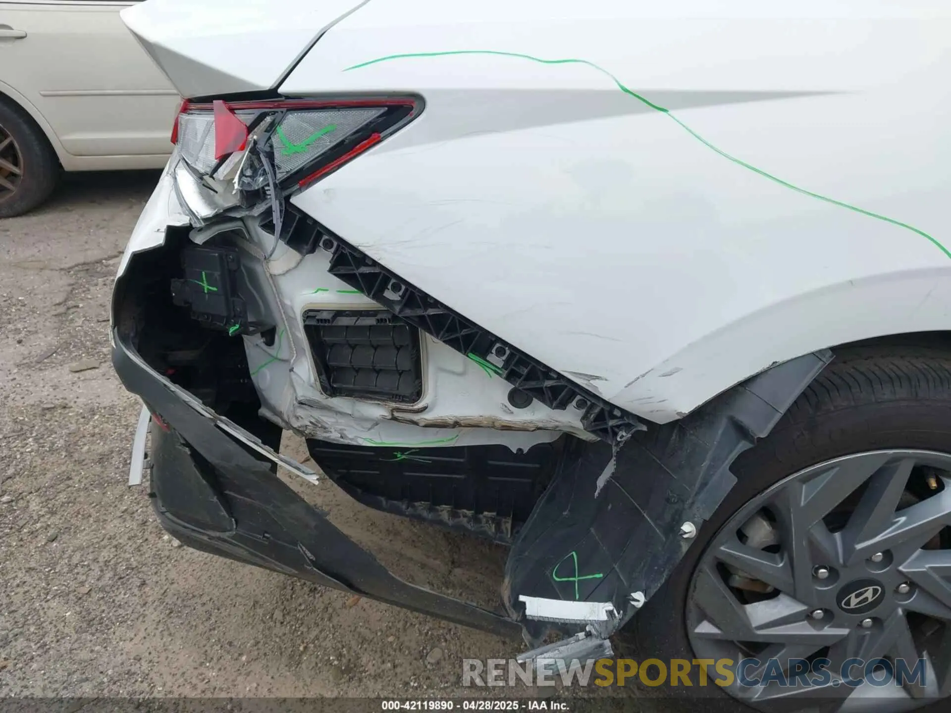 6 Photograph of a damaged car KMHLM4DG7RU666094 HYUNDAI ELANTRA 2024