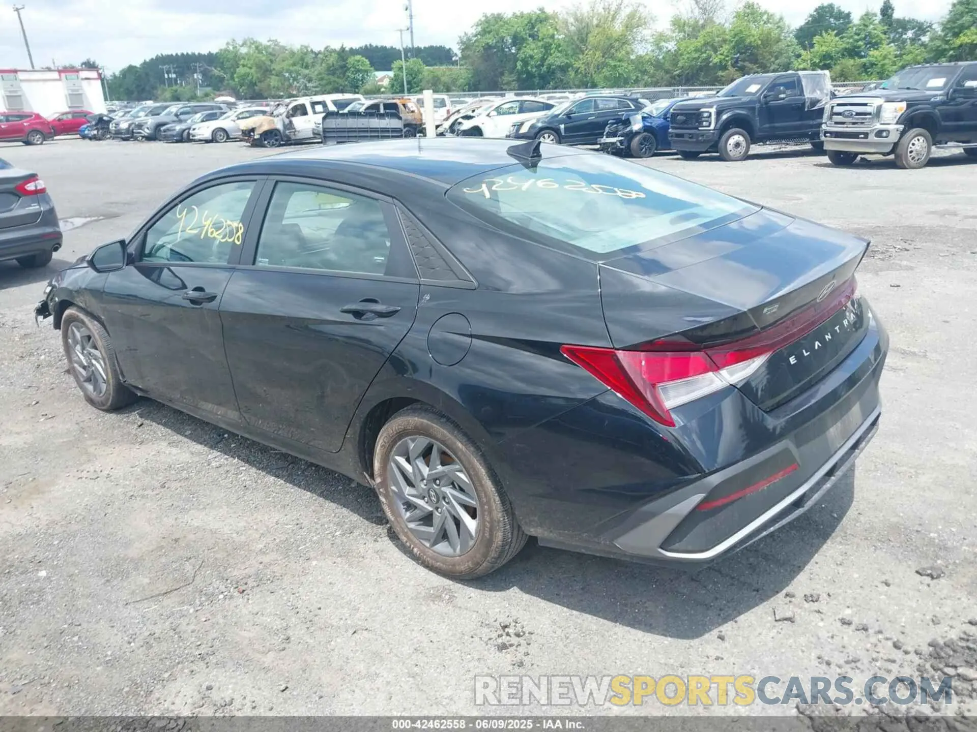 3 Photograph of a damaged car KMHLM4DG7RU691626 HYUNDAI ELANTRA 2024