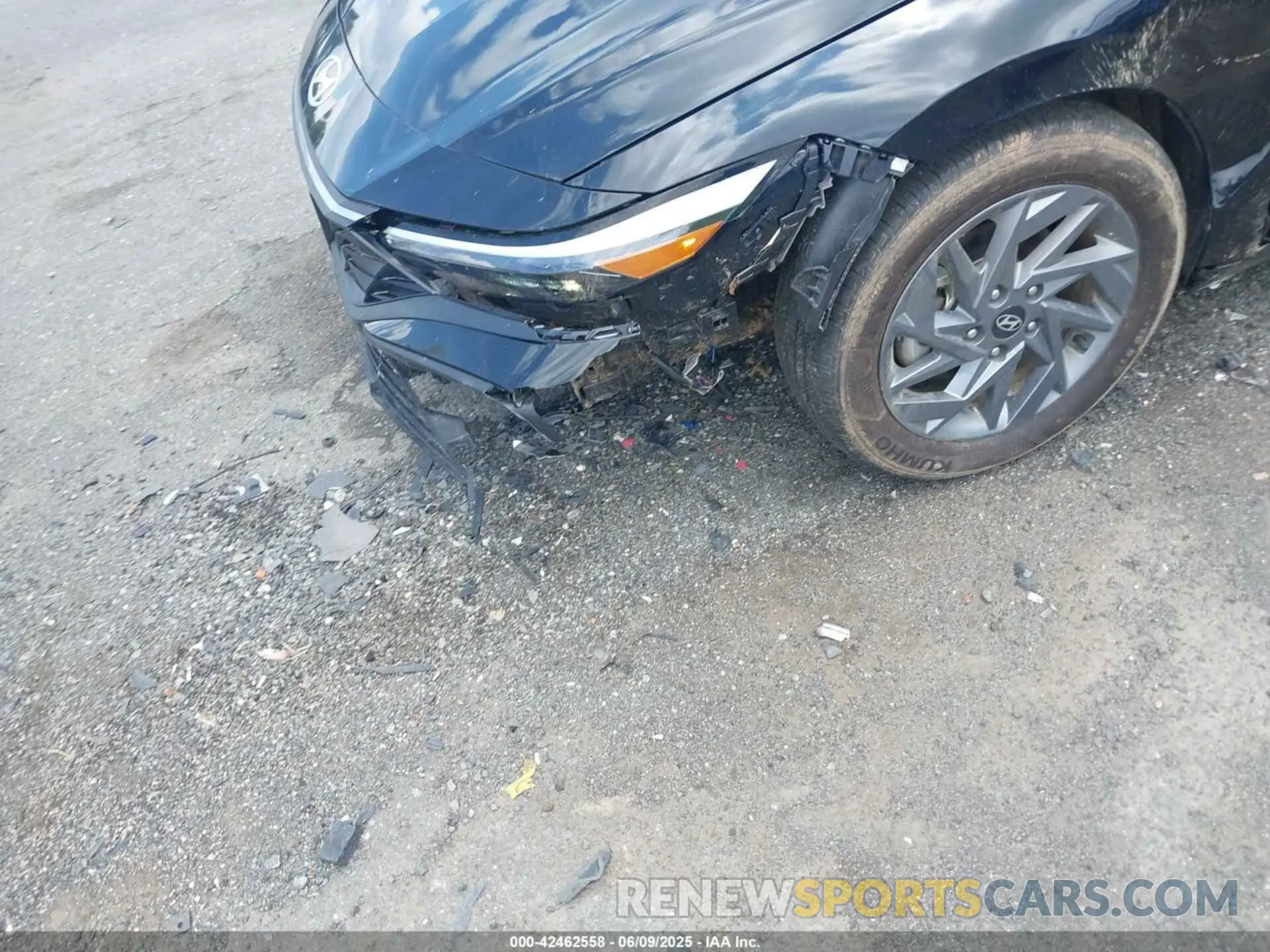 6 Photograph of a damaged car KMHLM4DG7RU691626 HYUNDAI ELANTRA 2024
