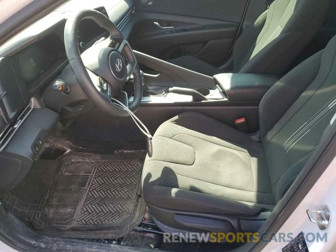 7 Photograph of a damaged car KMHLM4DG7RU766261 HYUNDAI ELANTRA 2024
