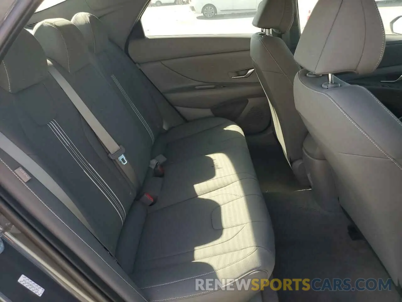 10 Photograph of a damaged car KMHLM4DG8RU657548 HYUNDAI ELANTRA 2024