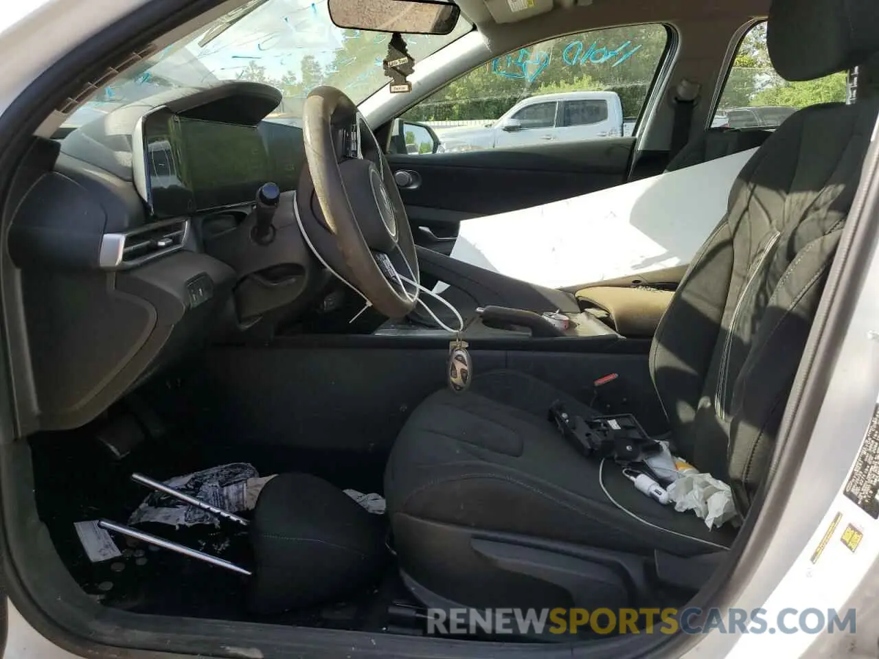 7 Photograph of a damaged car KMHLM4DG8RU665388 HYUNDAI ELANTRA 2024
