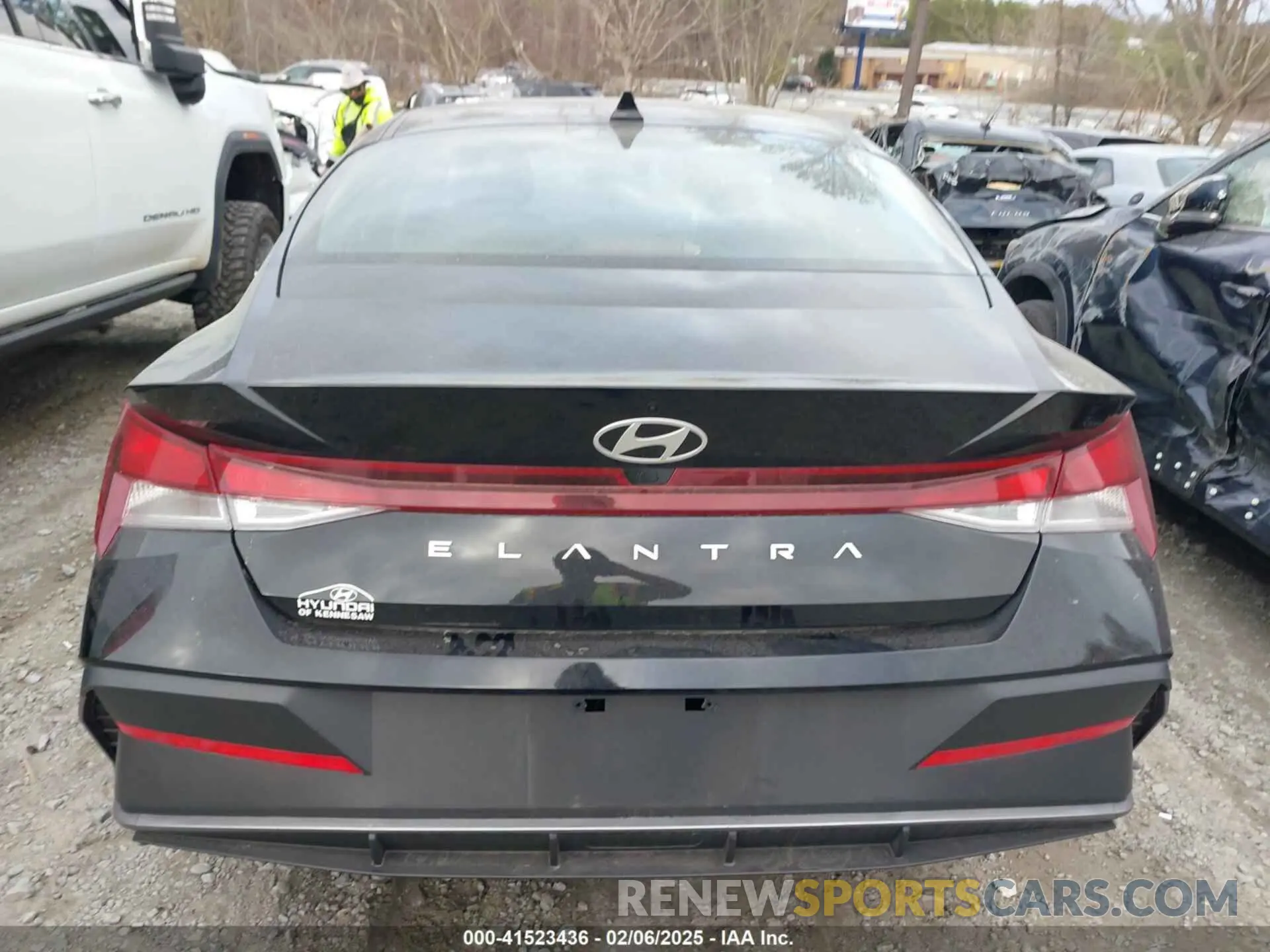 15 Photograph of a damaged car KMHLM4DG8RU707705 HYUNDAI ELANTRA 2024