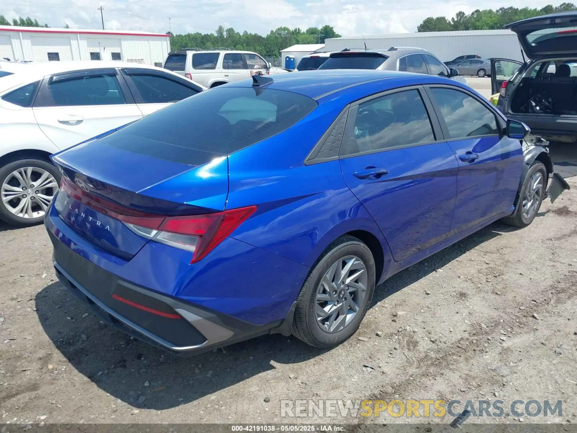 4 Photograph of a damaged car KMHLM4DG8RU770920 HYUNDAI ELANTRA 2024