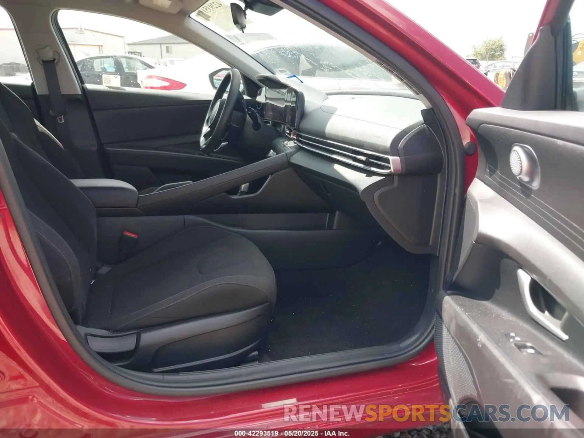 5 Photograph of a damaged car KMHLM4DG8RU785742 HYUNDAI ELANTRA 2024