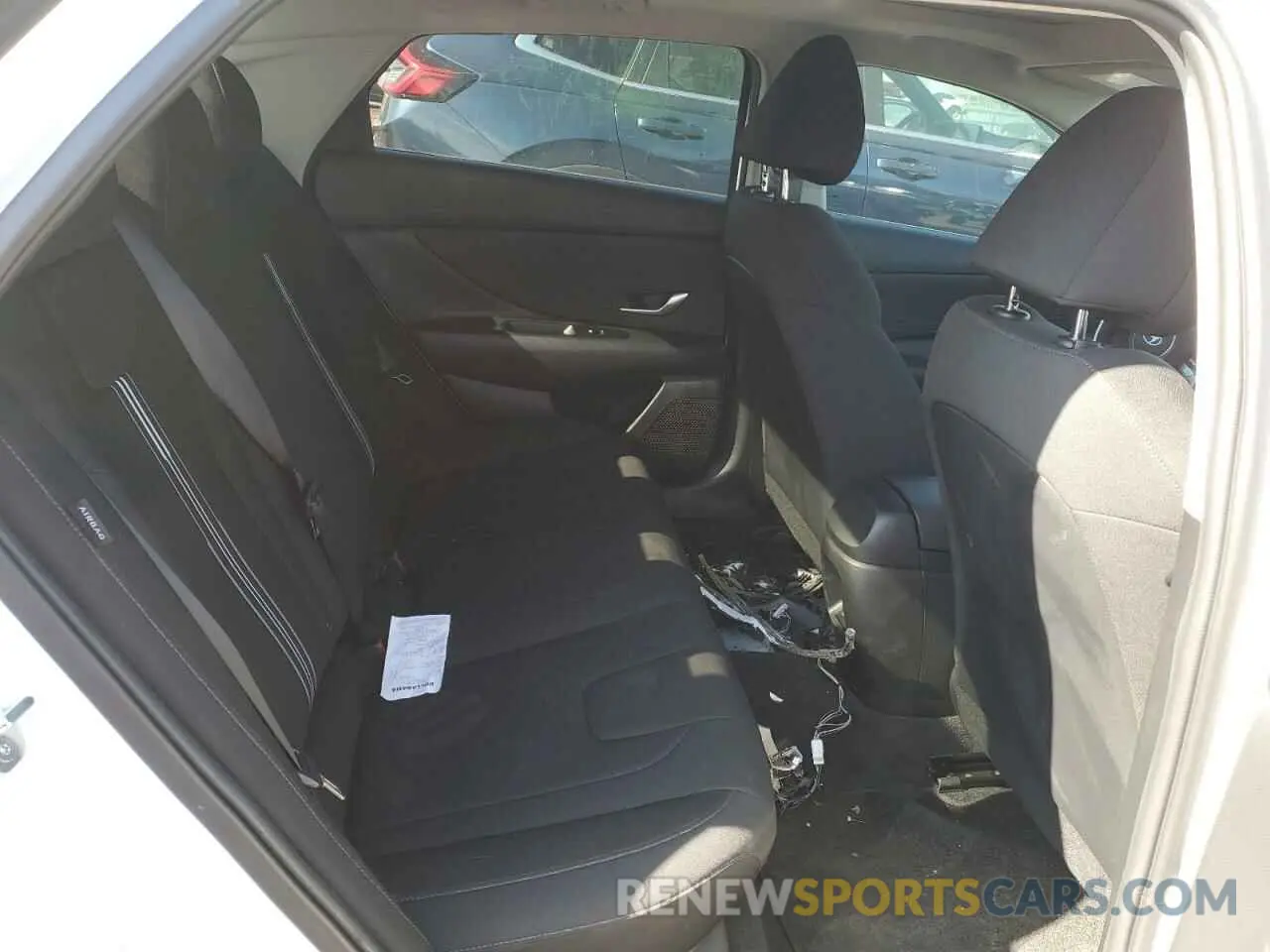 10 Photograph of a damaged car KMHLM4DG8RU790181 HYUNDAI ELANTRA 2024