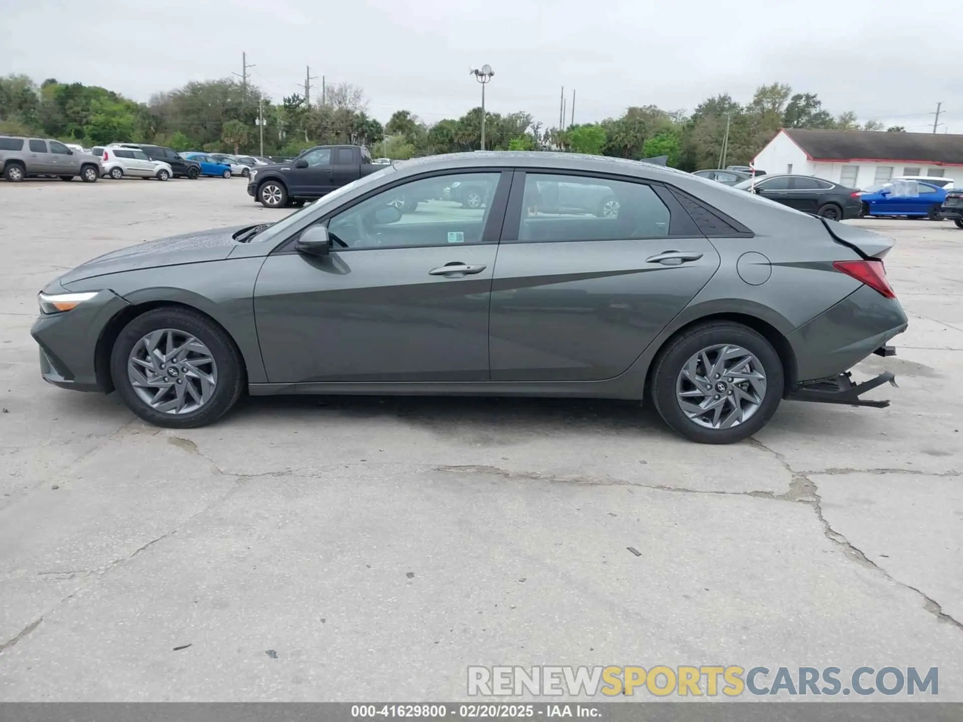 15 Photograph of a damaged car KMHLM4DG8RU801681 HYUNDAI ELANTRA 2024