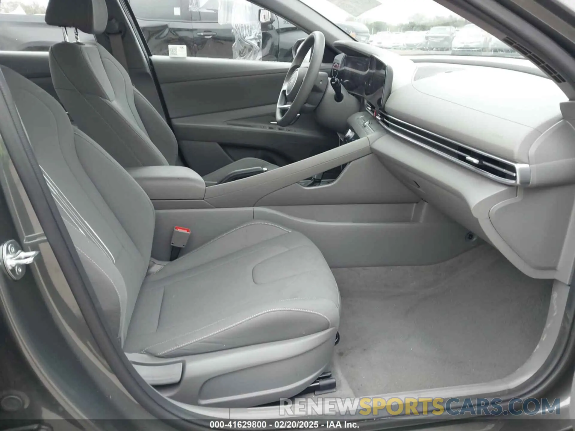 5 Photograph of a damaged car KMHLM4DG8RU801681 HYUNDAI ELANTRA 2024