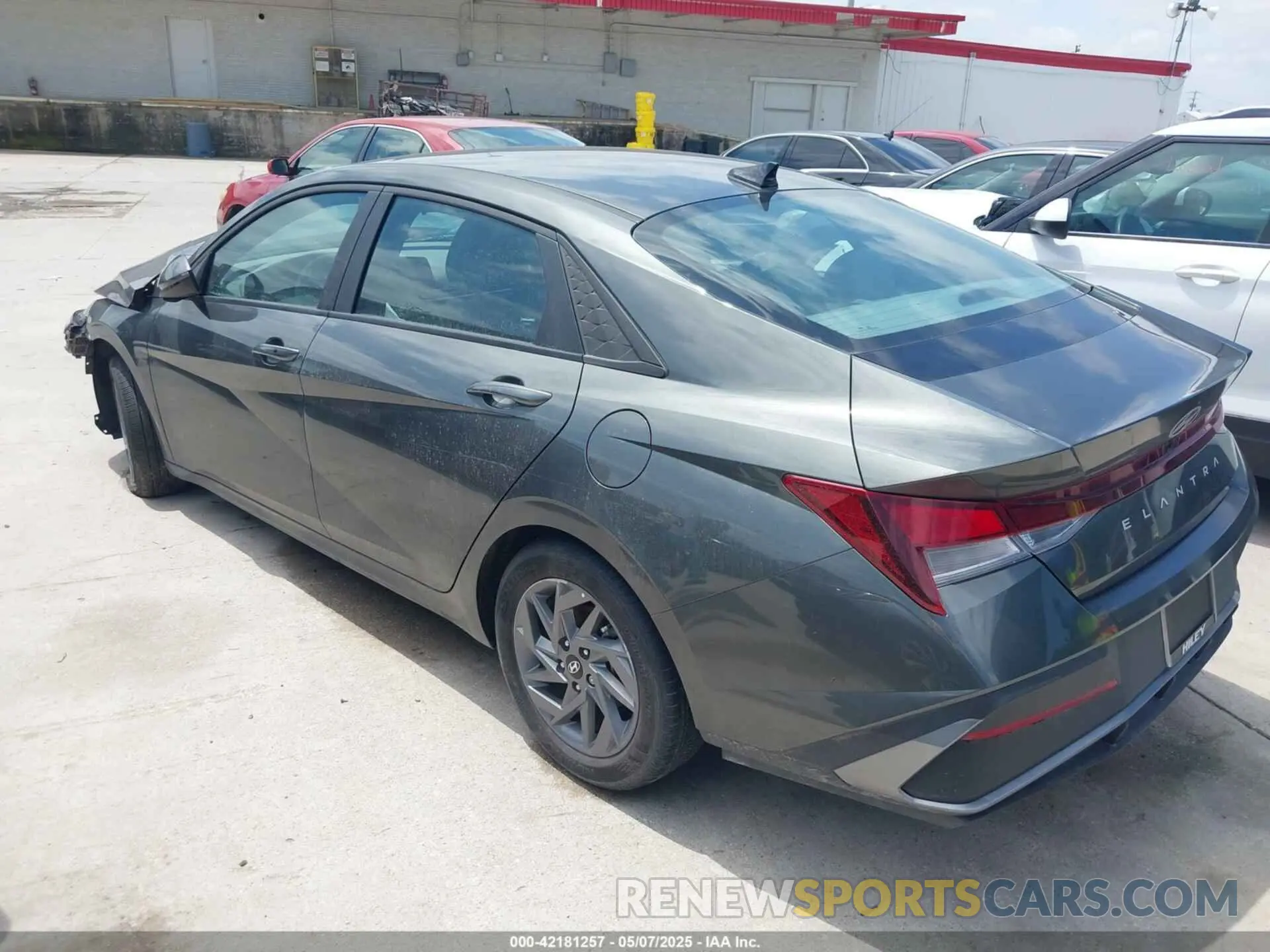 3 Photograph of a damaged car KMHLM4DG8RU810526 HYUNDAI ELANTRA 2024