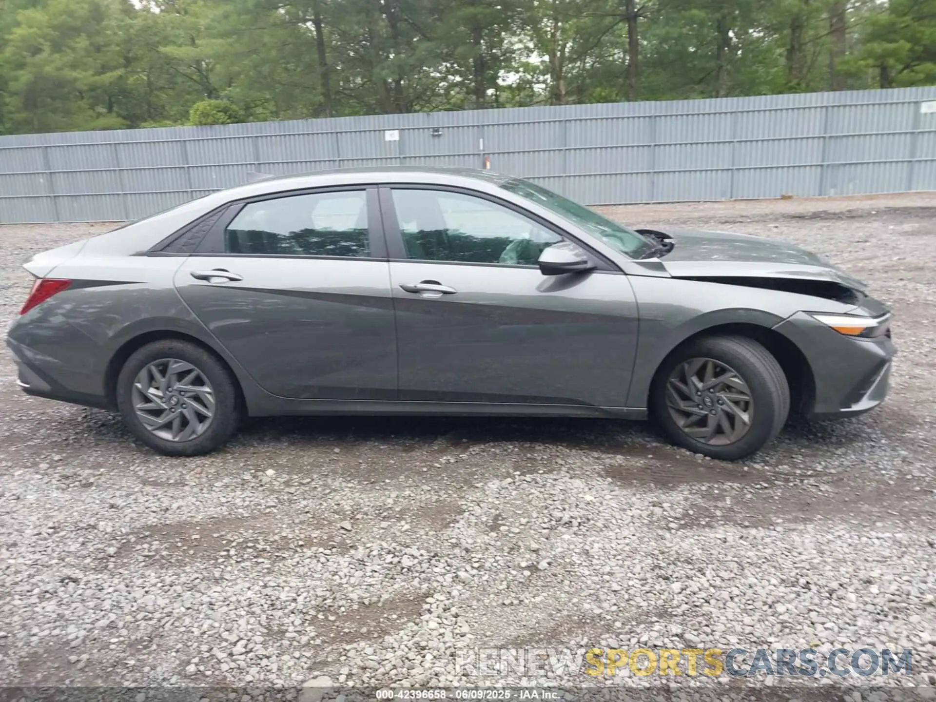 13 Photograph of a damaged car KMHLM4DG8RU810879 HYUNDAI ELANTRA 2024