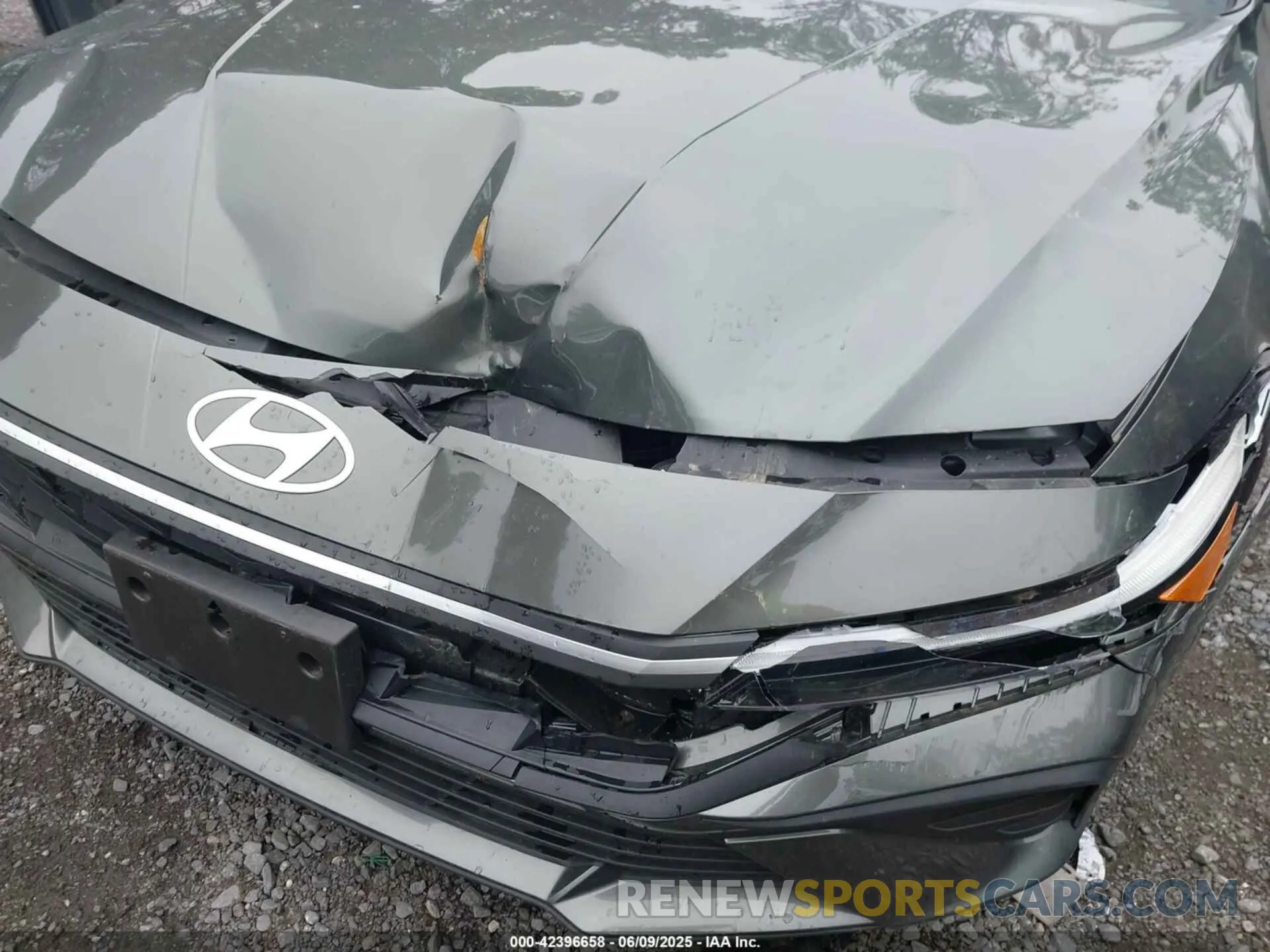 6 Photograph of a damaged car KMHLM4DG8RU810879 HYUNDAI ELANTRA 2024