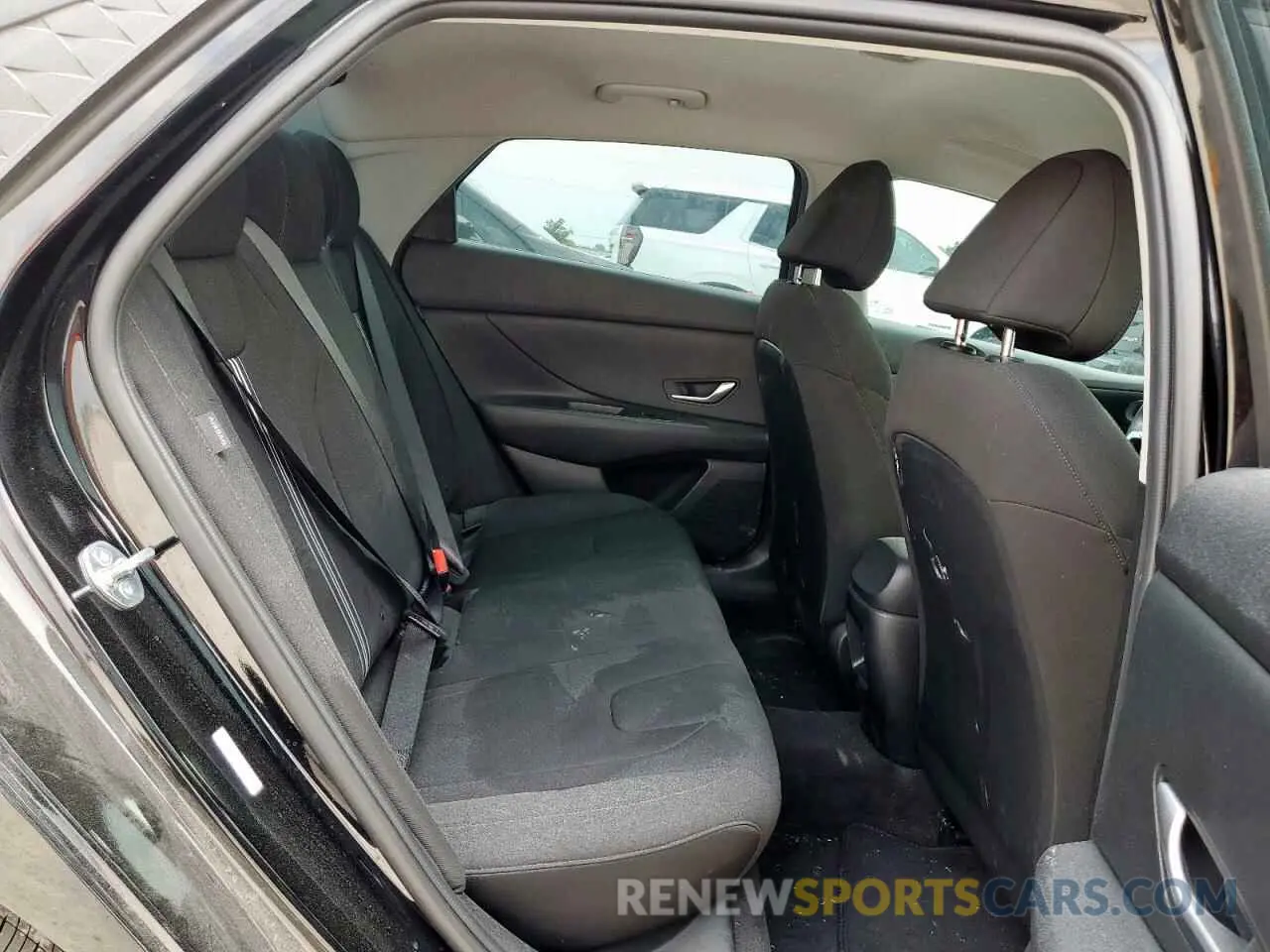 10 Photograph of a damaged car KMHLM4DG8RU813071 HYUNDAI ELANTRA 2024
