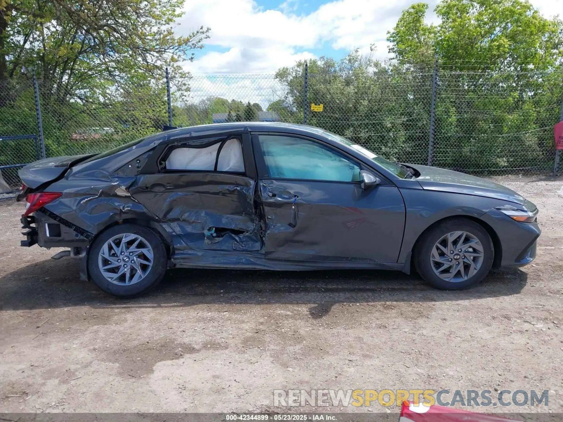 13 Photograph of a damaged car KMHLM4DG8RU818822 HYUNDAI ELANTRA 2024