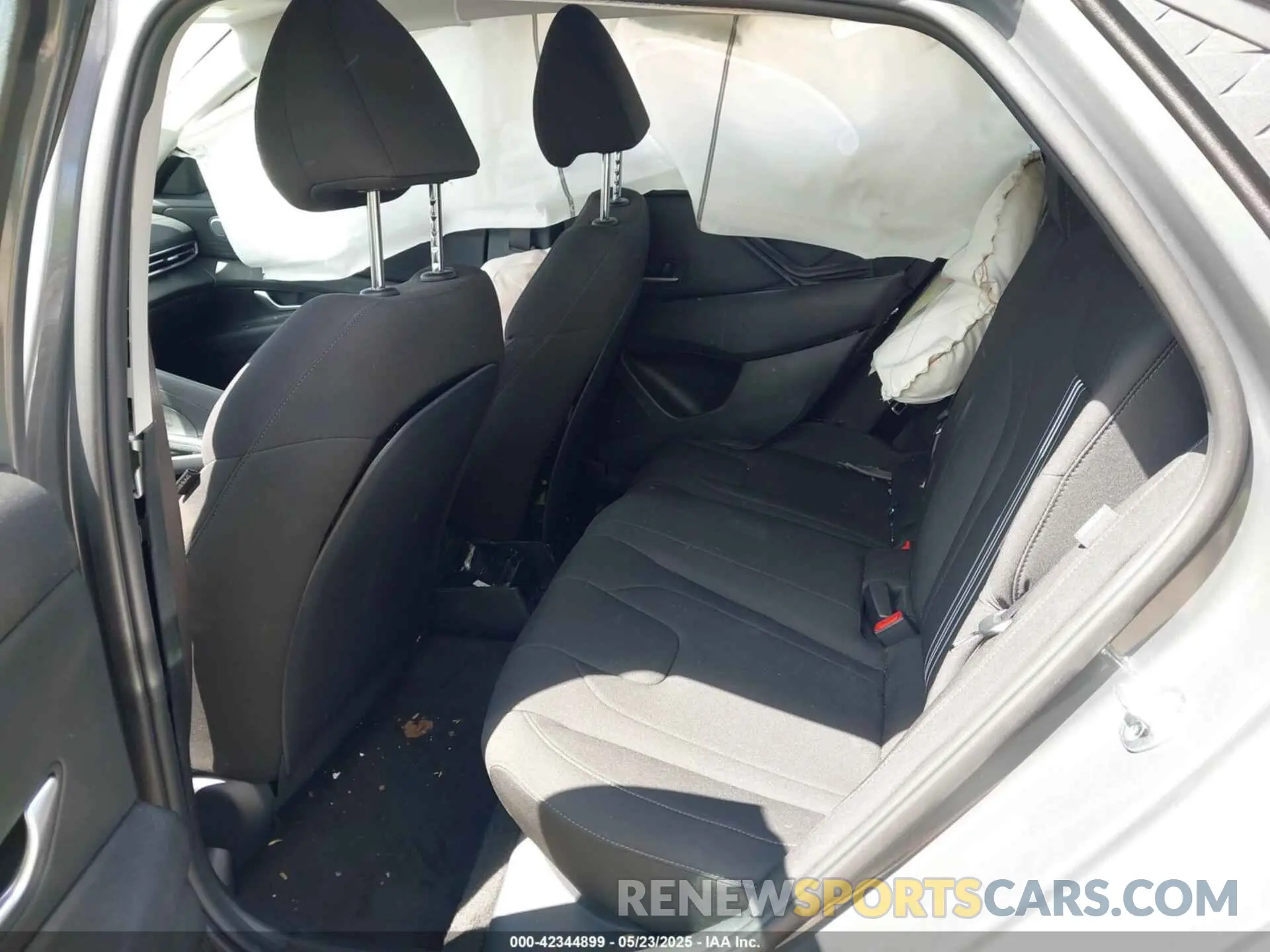 8 Photograph of a damaged car KMHLM4DG8RU818822 HYUNDAI ELANTRA 2024