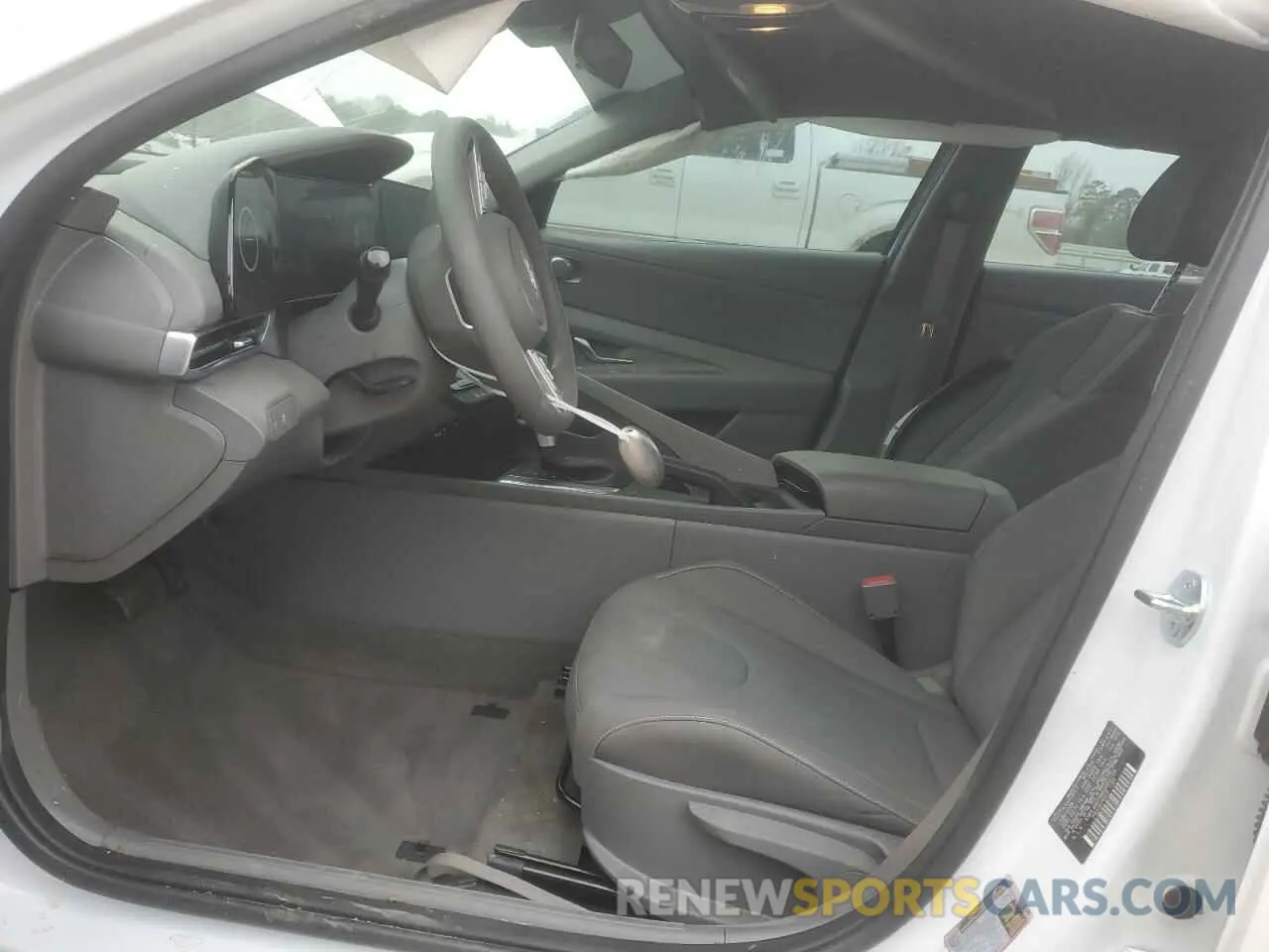 7 Photograph of a damaged car KMHLM4DG8RU850105 HYUNDAI ELANTRA 2024