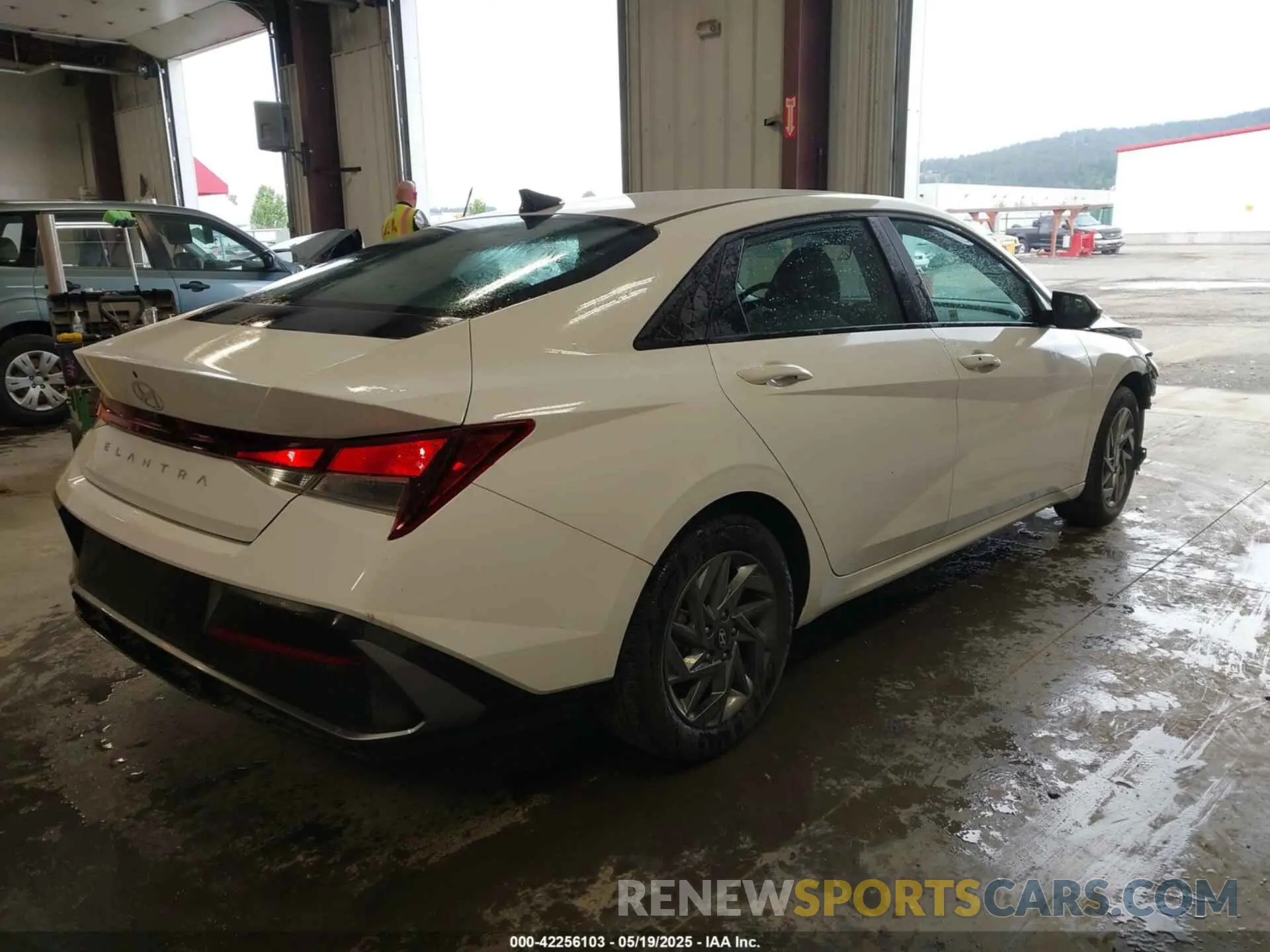 4 Photograph of a damaged car KMHLM4DG9RU639379 HYUNDAI ELANTRA 2024