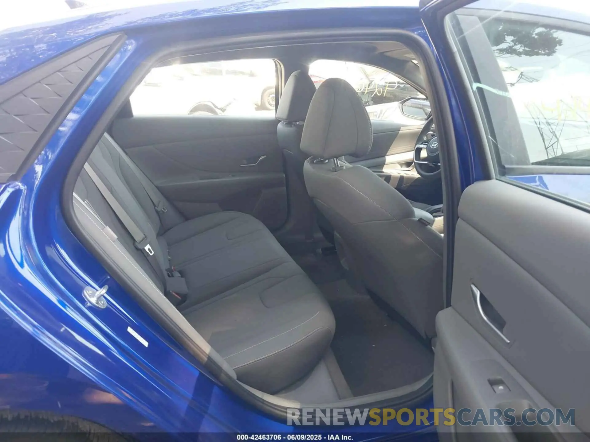 8 Photograph of a damaged car KMHLM4DG9RU652679 HYUNDAI ELANTRA 2024