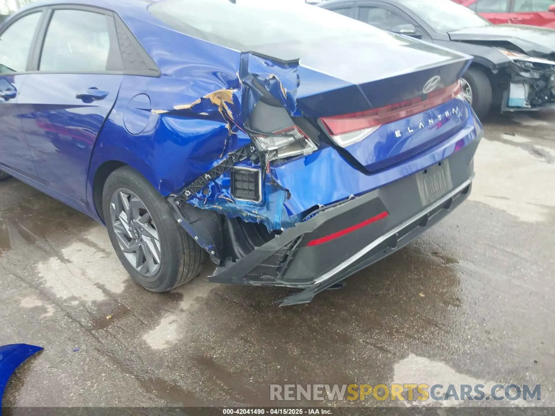 18 Photograph of a damaged car KMHLM4DG9RU657512 HYUNDAI ELANTRA 2024