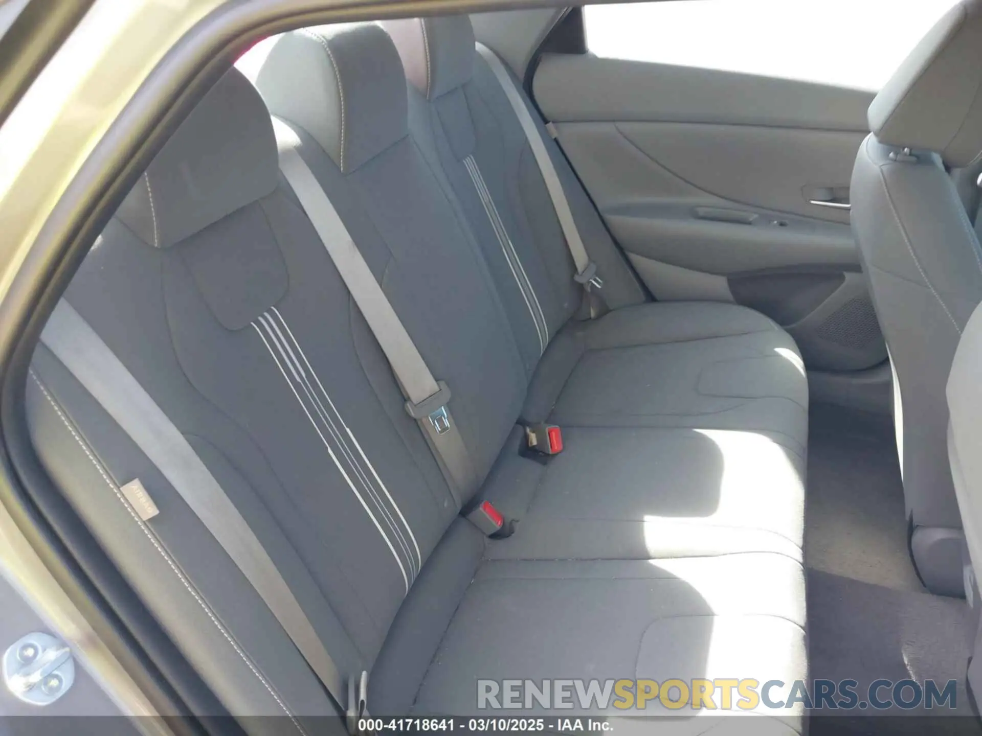 8 Photograph of a damaged car KMHLM4DG9RU692244 HYUNDAI ELANTRA 2024