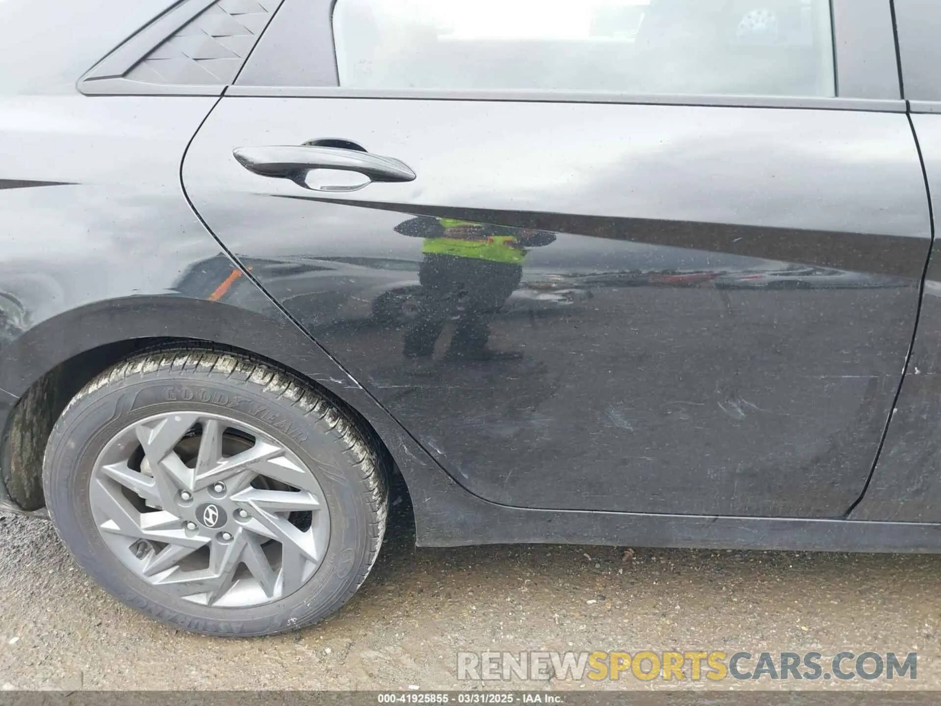 14 Photograph of a damaged car KMHLM4DG9RU728451 HYUNDAI ELANTRA 2024
