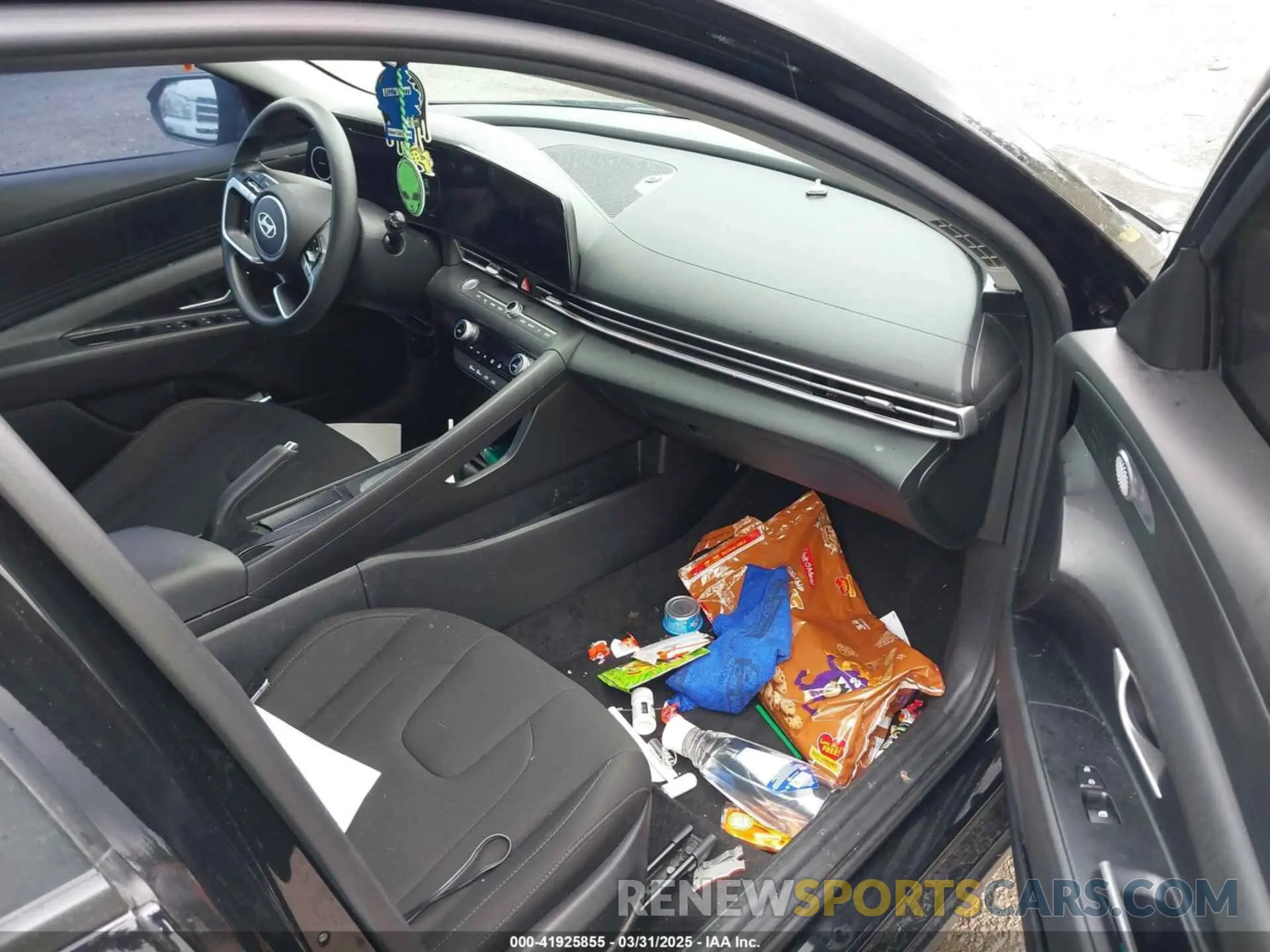 5 Photograph of a damaged car KMHLM4DG9RU728451 HYUNDAI ELANTRA 2024
