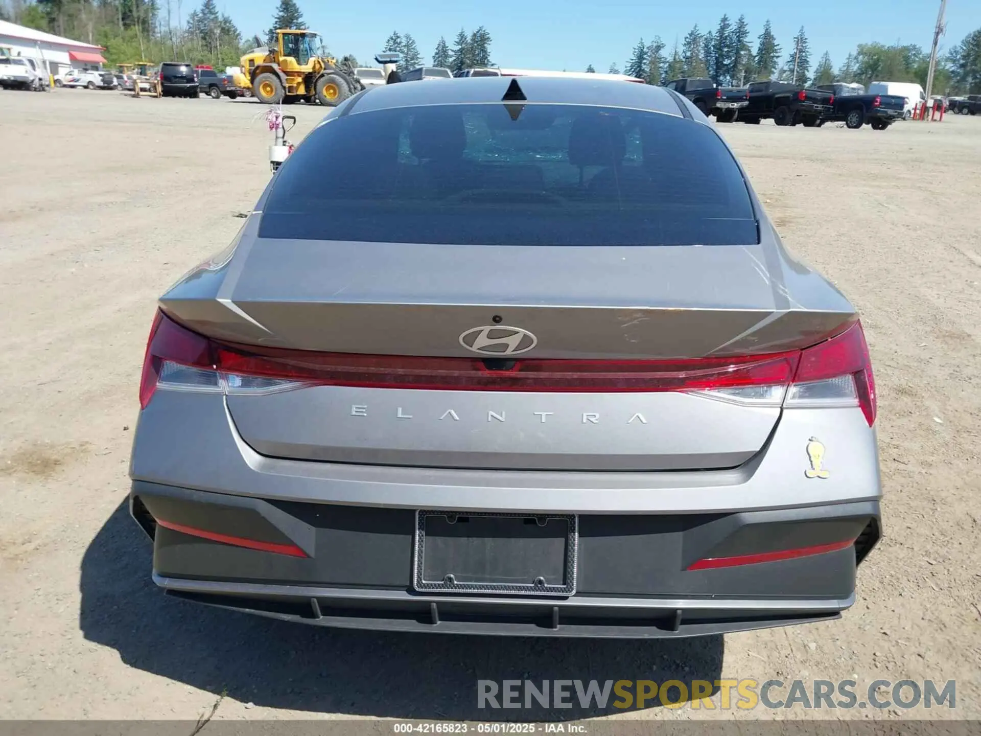 16 Photograph of a damaged car KMHLM4DG9RU758372 HYUNDAI ELANTRA 2024