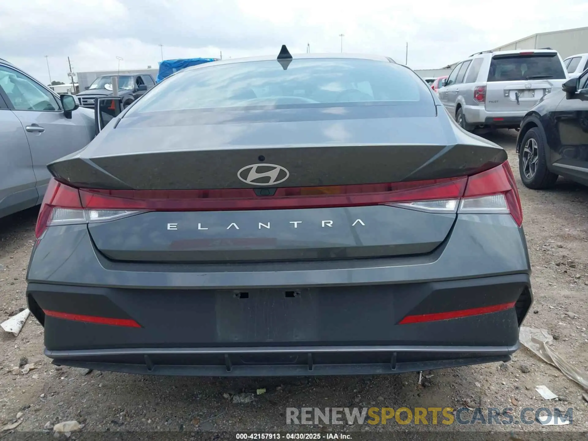 16 Photograph of a damaged car KMHLM4DG9RU787905 HYUNDAI ELANTRA 2024