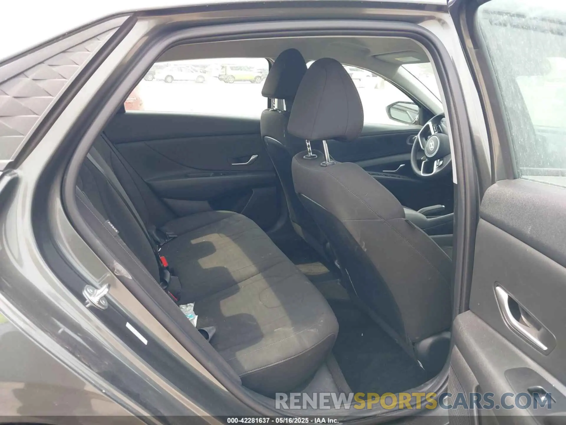 8 Photograph of a damaged car KMHLM4DG9RU831918 HYUNDAI ELANTRA 2024