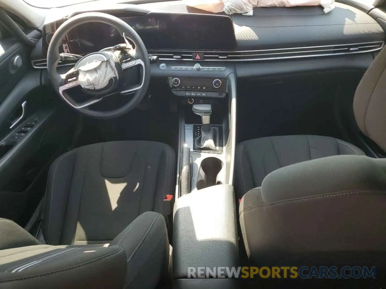 8 Photograph of a damaged car KMHLM4DGXRU636006 HYUNDAI ELANTRA 2024