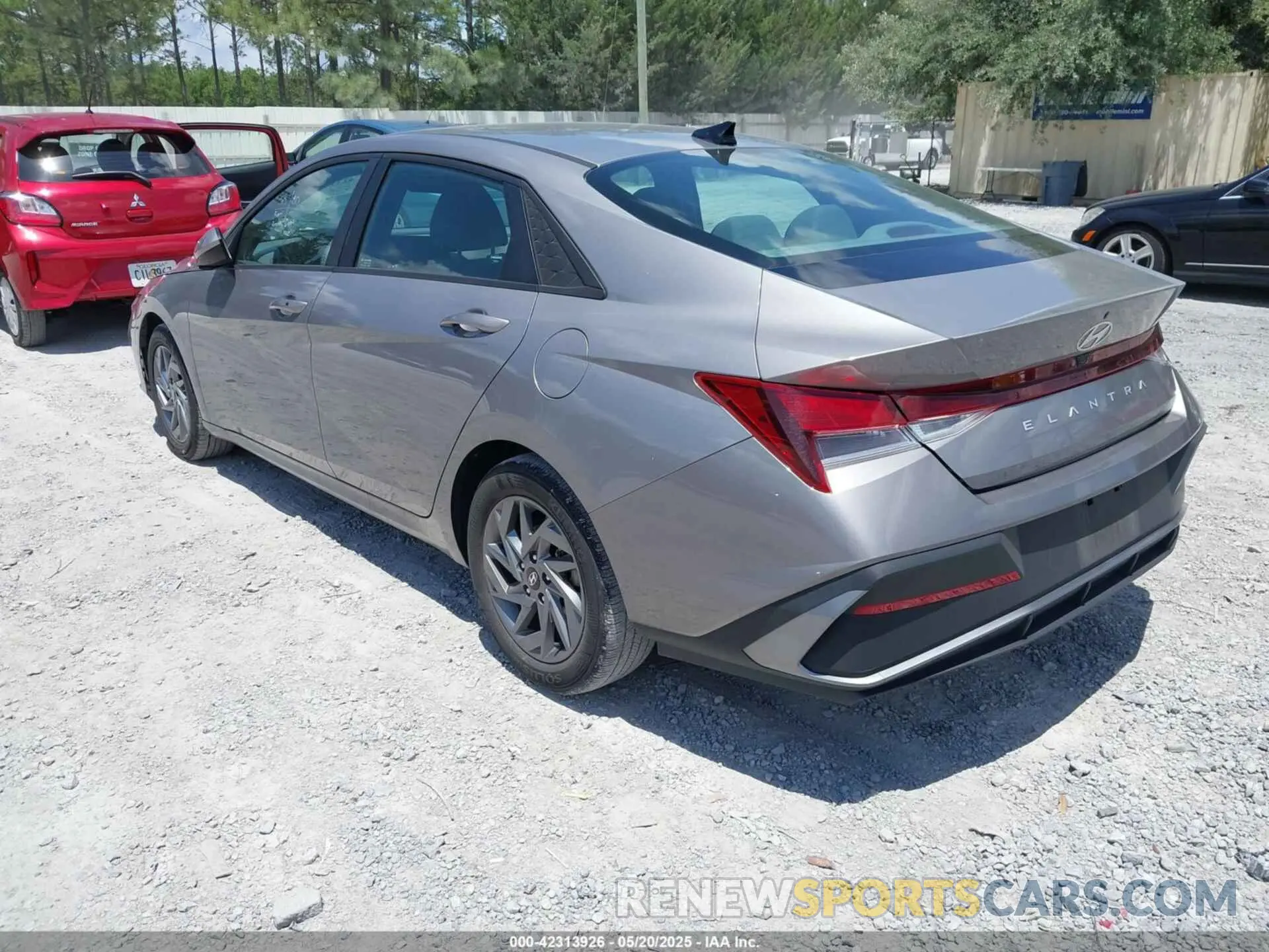 3 Photograph of a damaged car KMHLM4DGXRU640153 HYUNDAI ELANTRA 2024