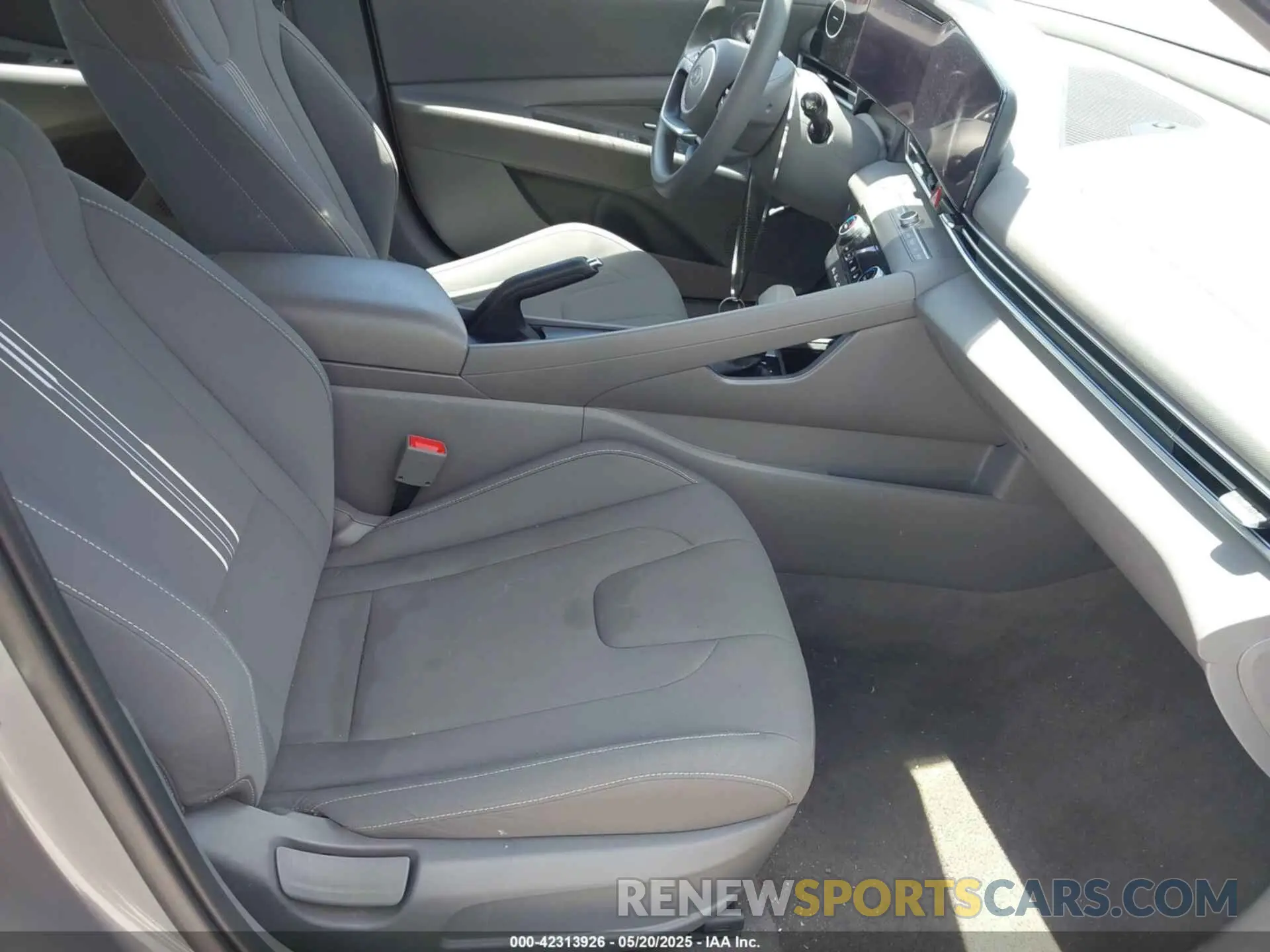 5 Photograph of a damaged car KMHLM4DGXRU640153 HYUNDAI ELANTRA 2024