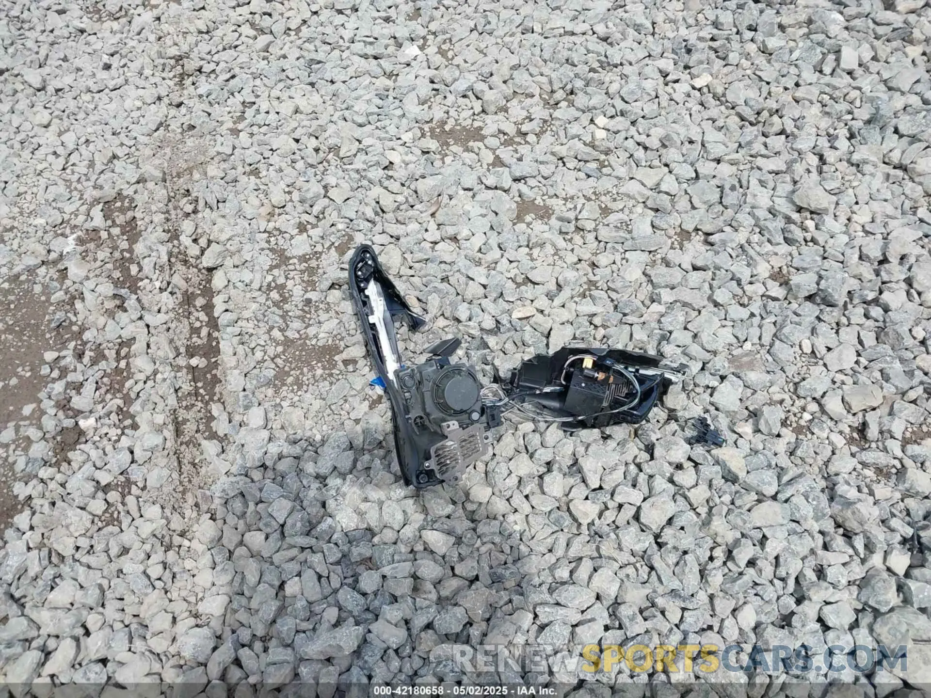 12 Photograph of a damaged car KMHLM4DGXRU658961 HYUNDAI ELANTRA 2024