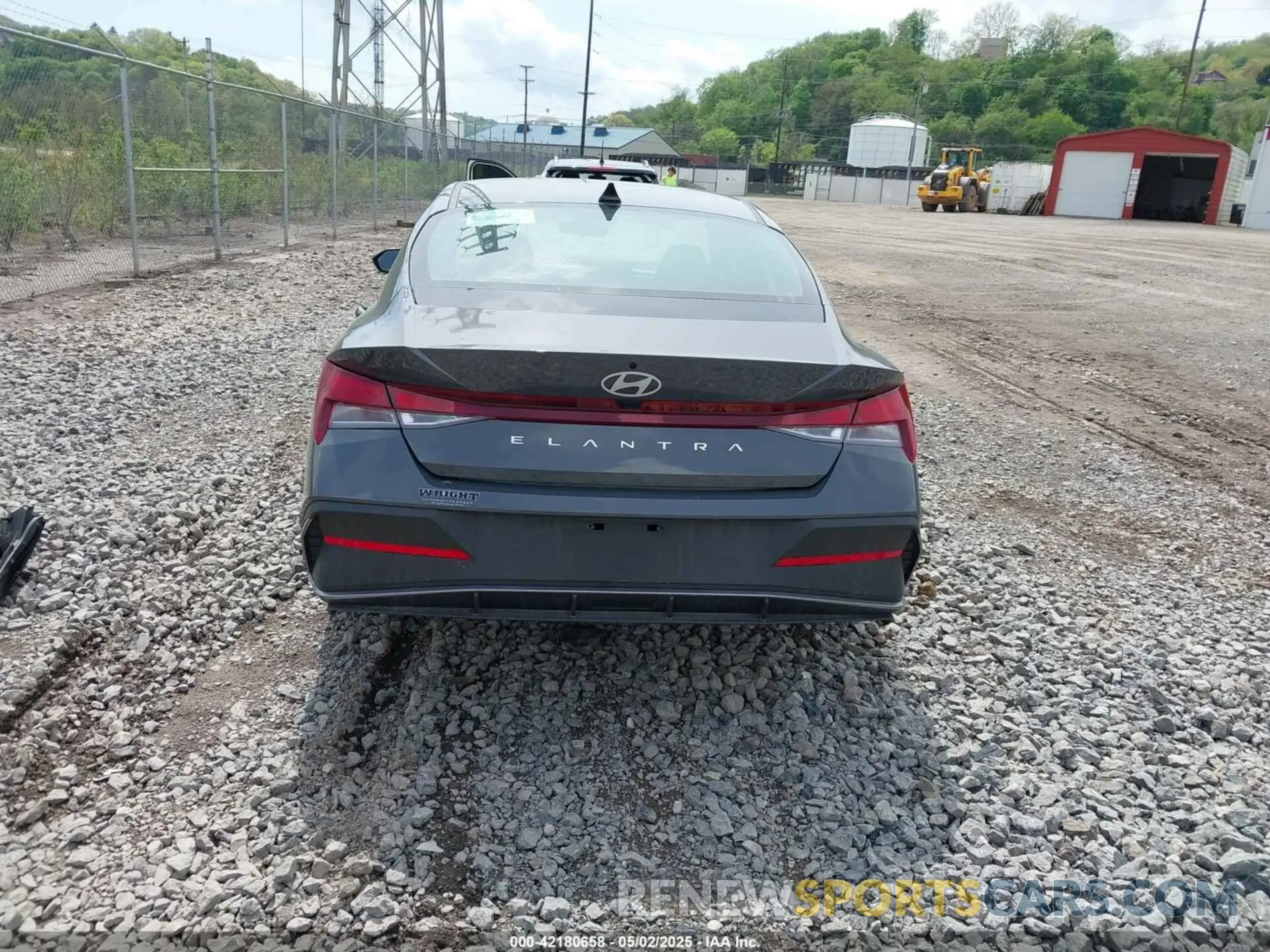 17 Photograph of a damaged car KMHLM4DGXRU658961 HYUNDAI ELANTRA 2024