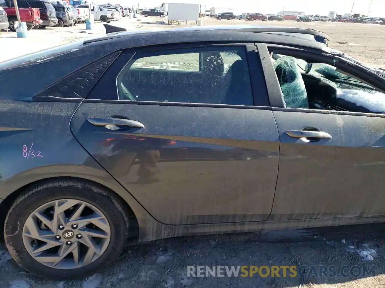 10 Photograph of a damaged car KMHLM4DGXRU660631 HYUNDAI ELANTRA 2024