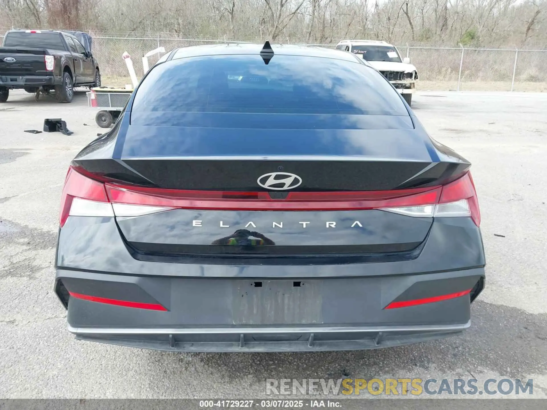 16 Photograph of a damaged car KMHLM4DGXRU704580 HYUNDAI ELANTRA 2024
