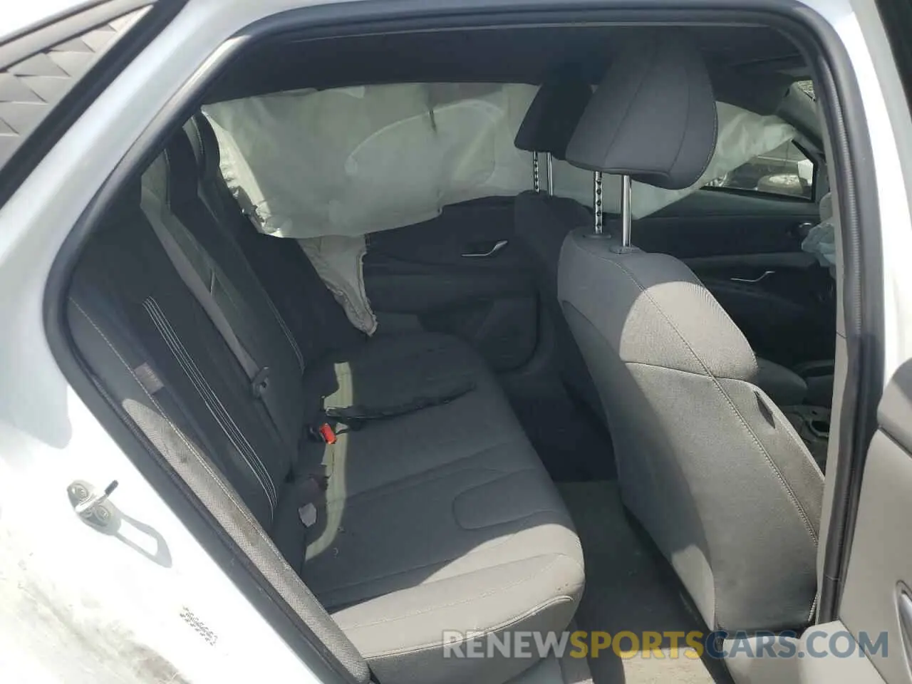 10 Photograph of a damaged car KMHLM4DGXRU719144 HYUNDAI ELANTRA 2024