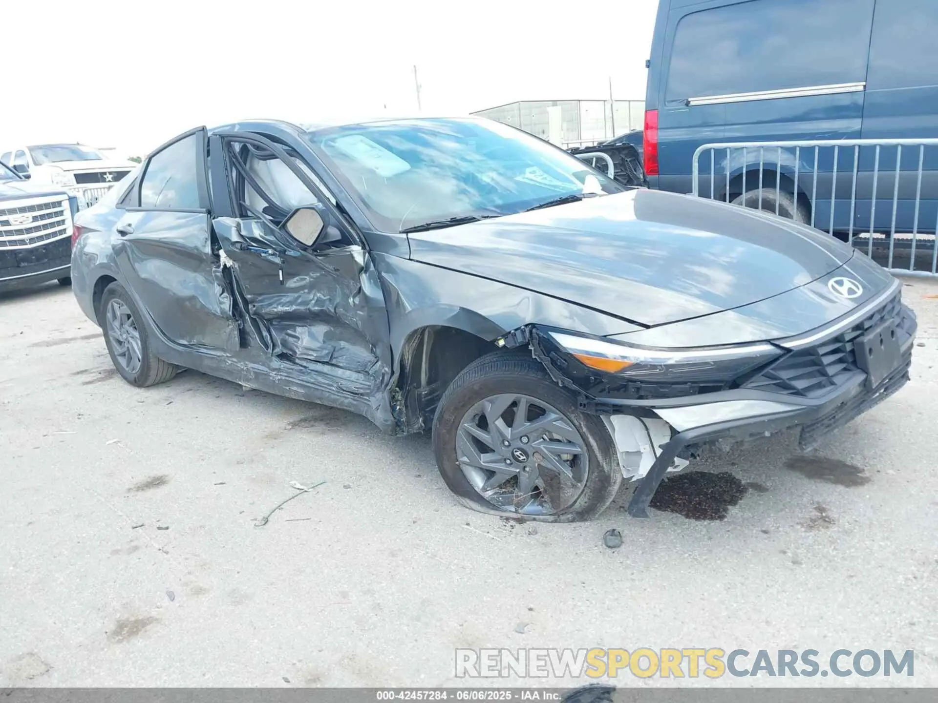 1 Photograph of a damaged car KMHLM4DGXRU748689 HYUNDAI ELANTRA 2024