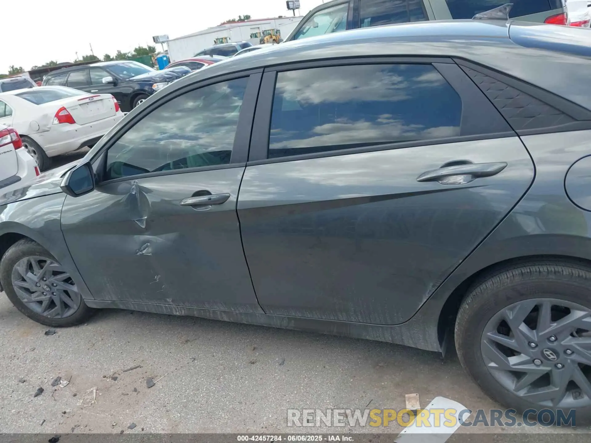 13 Photograph of a damaged car KMHLM4DGXRU748689 HYUNDAI ELANTRA 2024