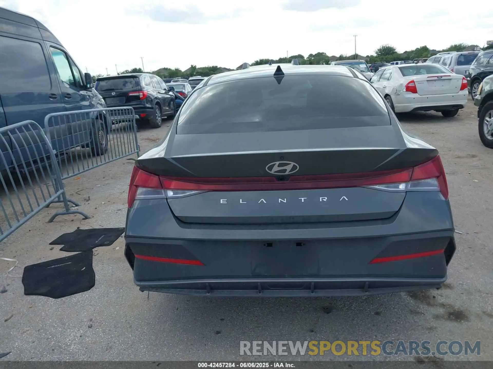 15 Photograph of a damaged car KMHLM4DGXRU748689 HYUNDAI ELANTRA 2024