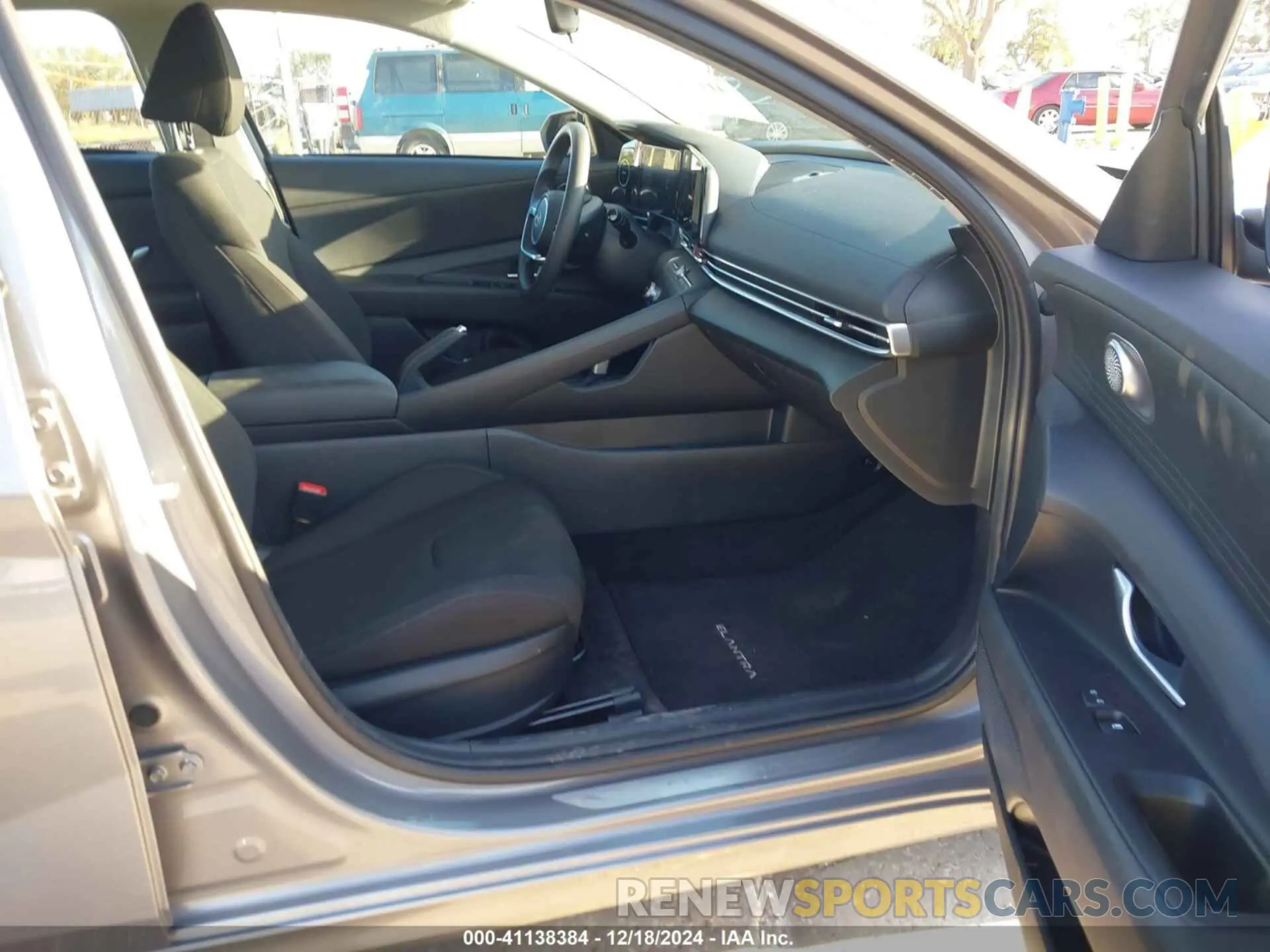 5 Photograph of a damaged car KMHLM4DGXRU753682 HYUNDAI ELANTRA 2024