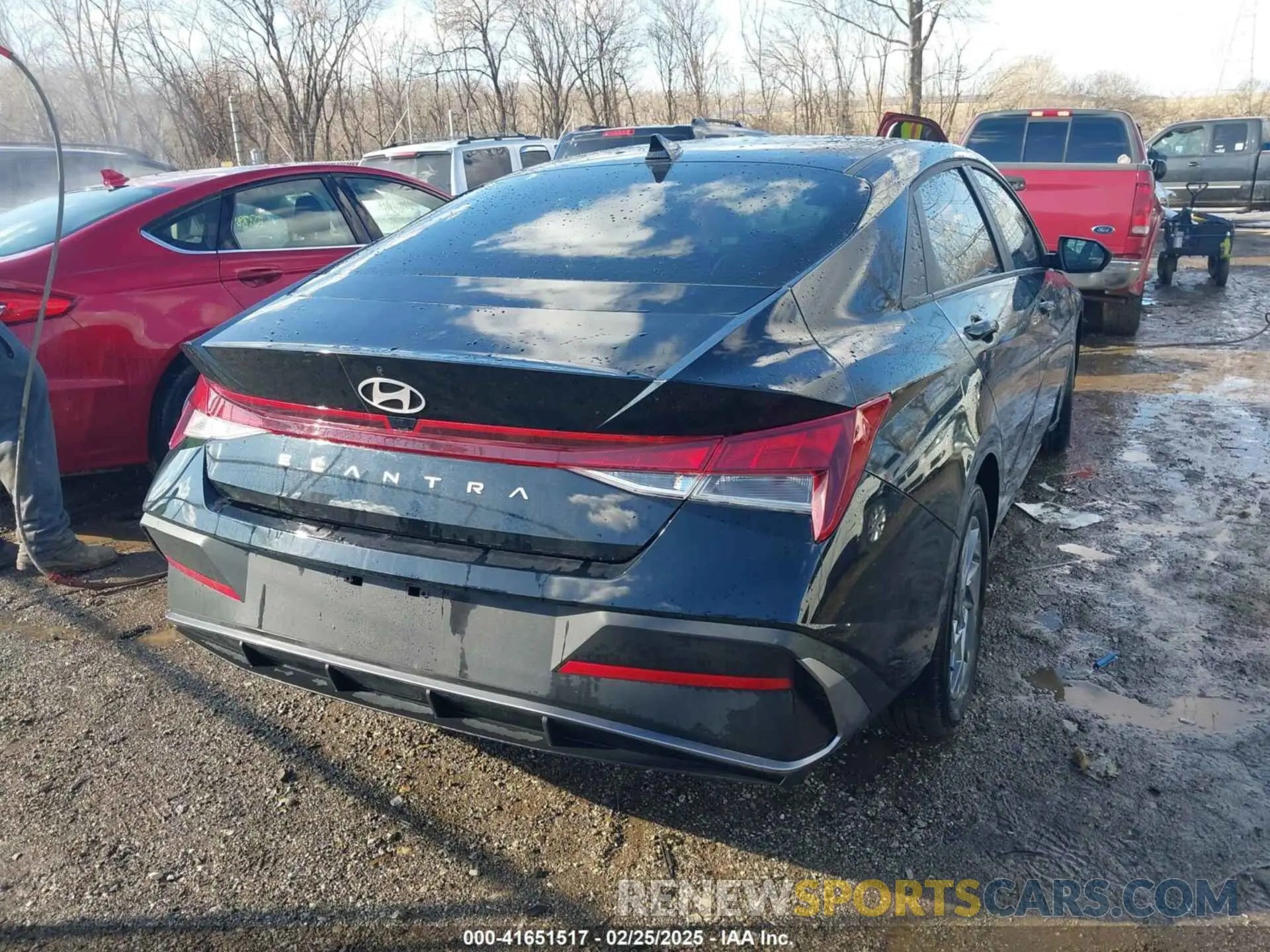4 Photograph of a damaged car KMHLM4DGXRU784172 HYUNDAI ELANTRA 2024