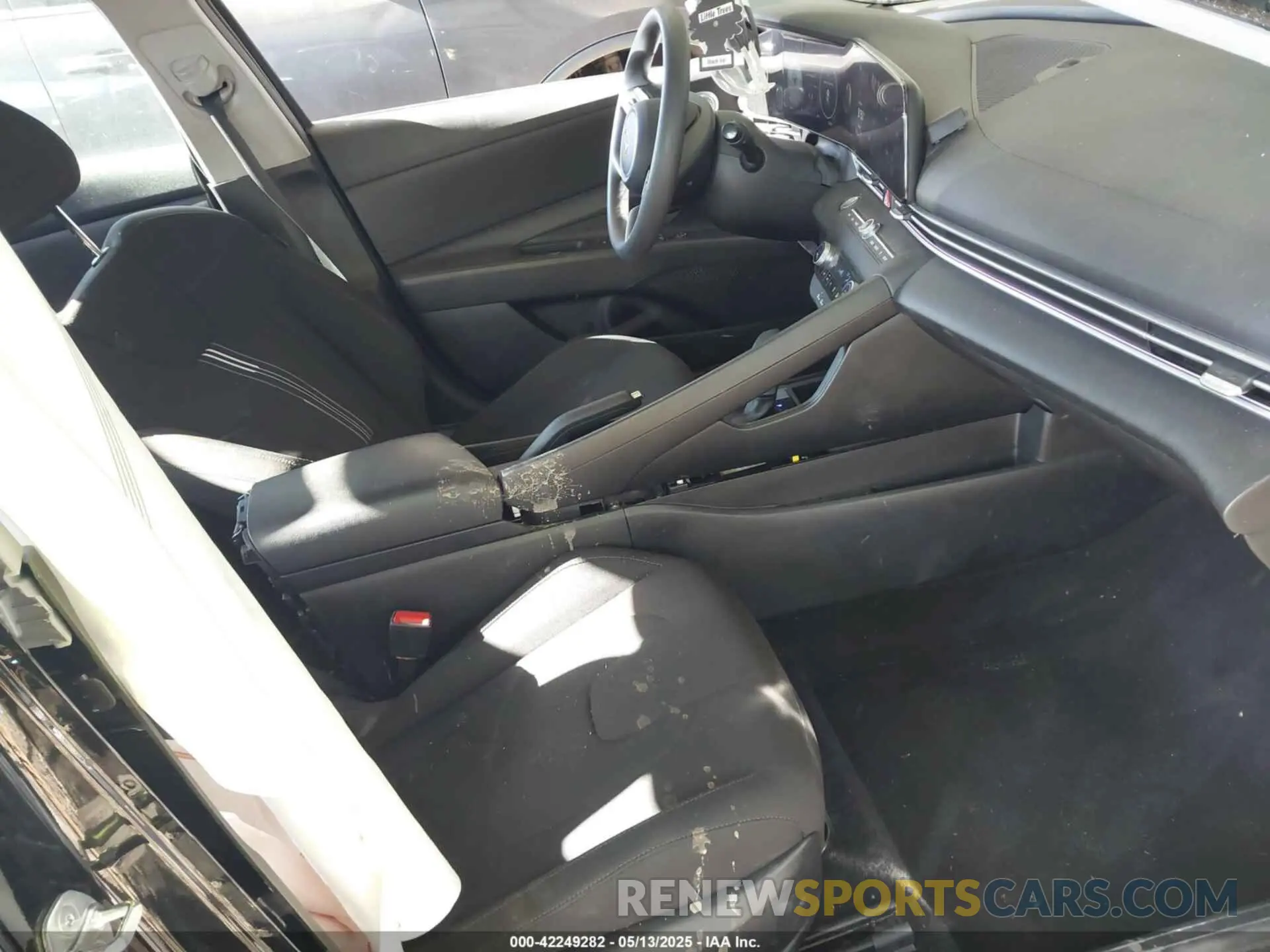 5 Photograph of a damaged car KMHLM4DGXRU801424 HYUNDAI ELANTRA 2024